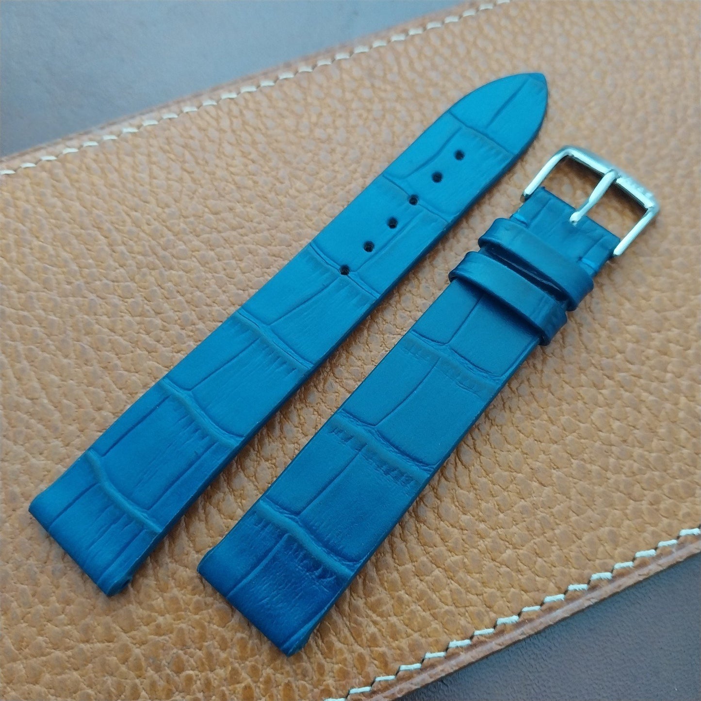 18mm Rios Miami Matte Blue Alligator Grain Leather Tapered 18/16 Watch Strap