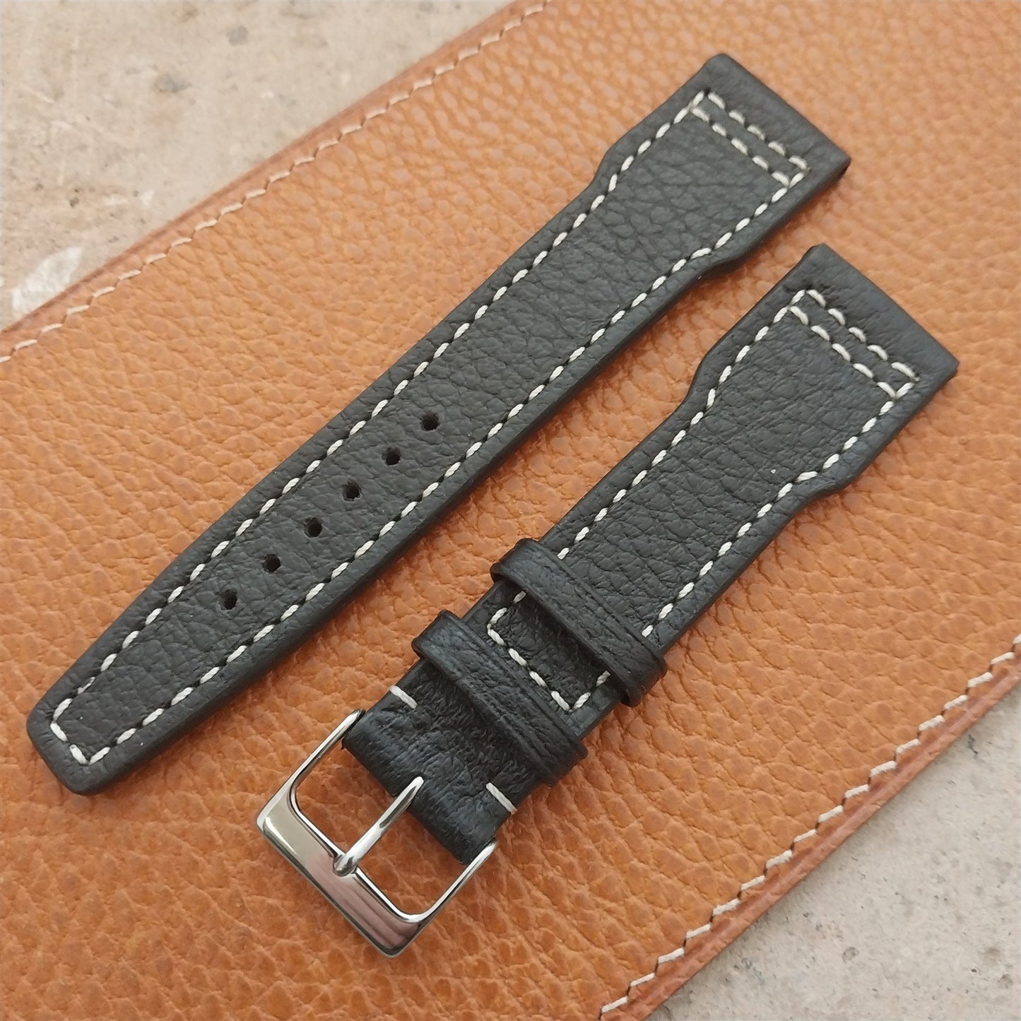 22mm Black Rios Typhoon Buffalo Leather 22/18 Aviator Pilot Watch Strap