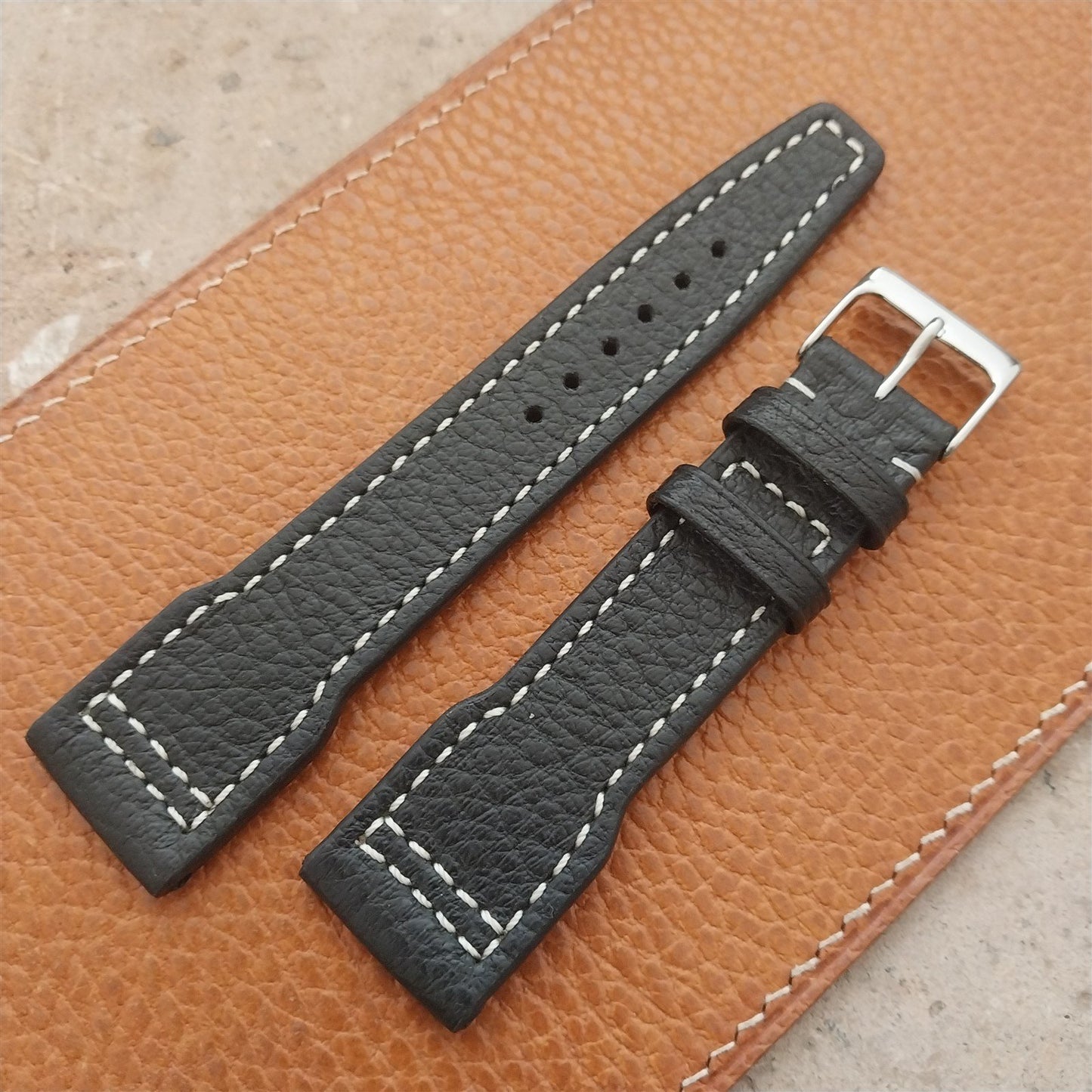 22mm Black Rios Typhoon Buffalo Leather 22/18 Aviator Pilot Watch Strap