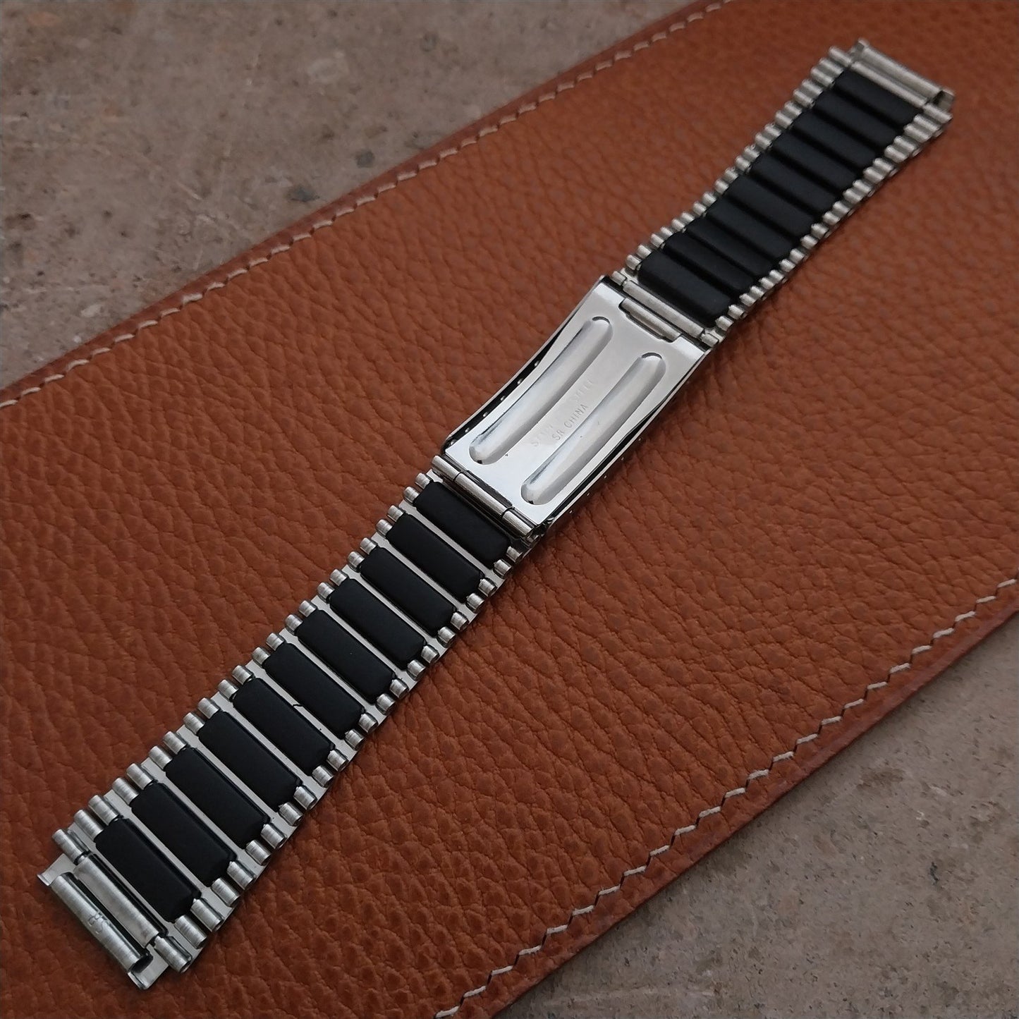 Black Stainless Steel 19mm Flared Unused nos Vintage Watch Band