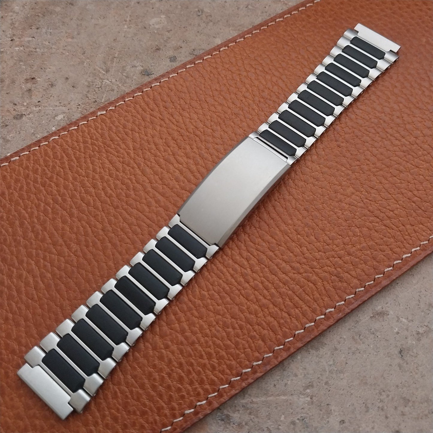 Black Stainless Steel 19mm Flared Unused nos Vintage Watch Band