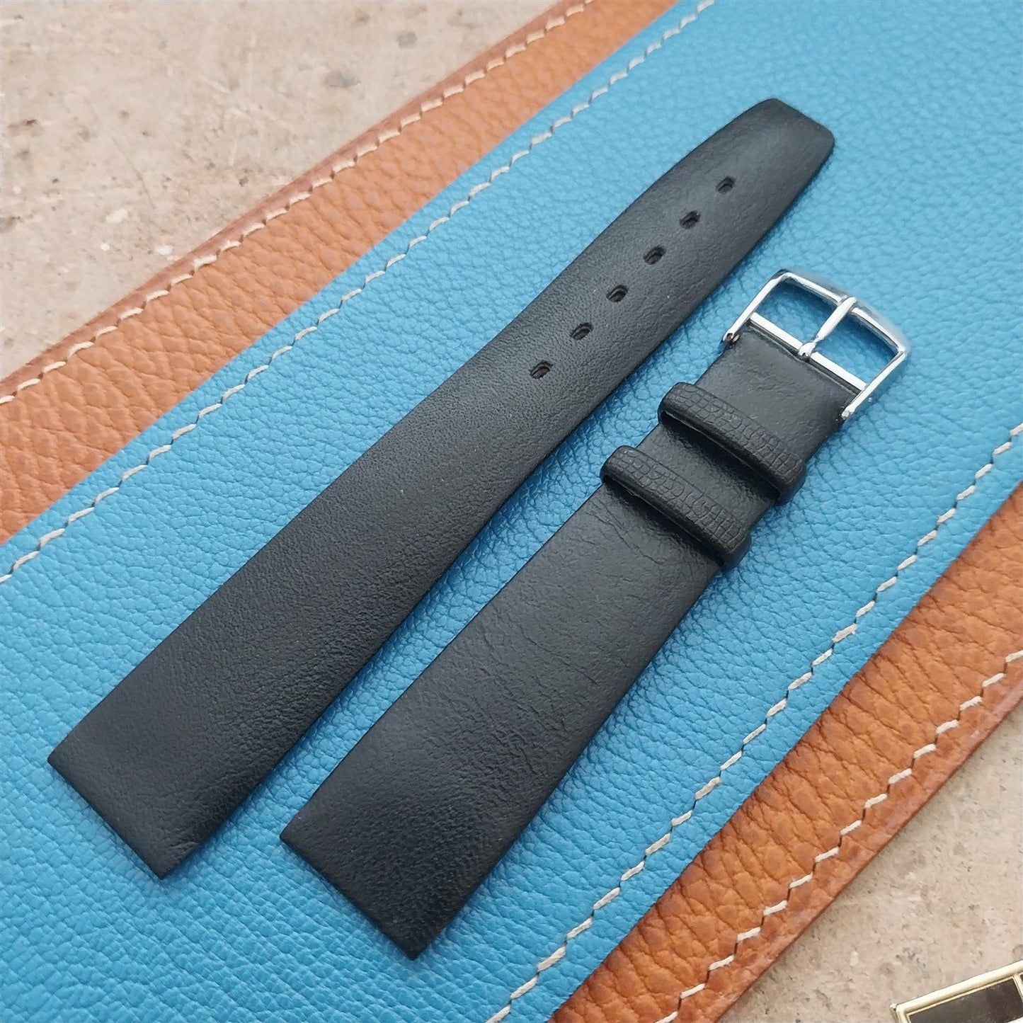 1960s 18mm Black Faux Leather Classic Tapered Unused Vintage Watch Strap