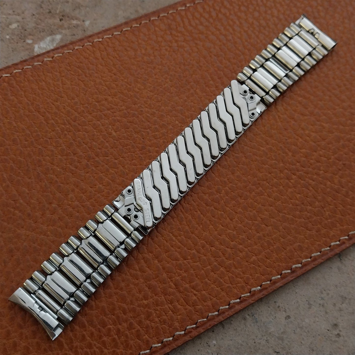 17.2mm Stainless Steel Diver Unused Classic nos 1970s Vintage Watch Band