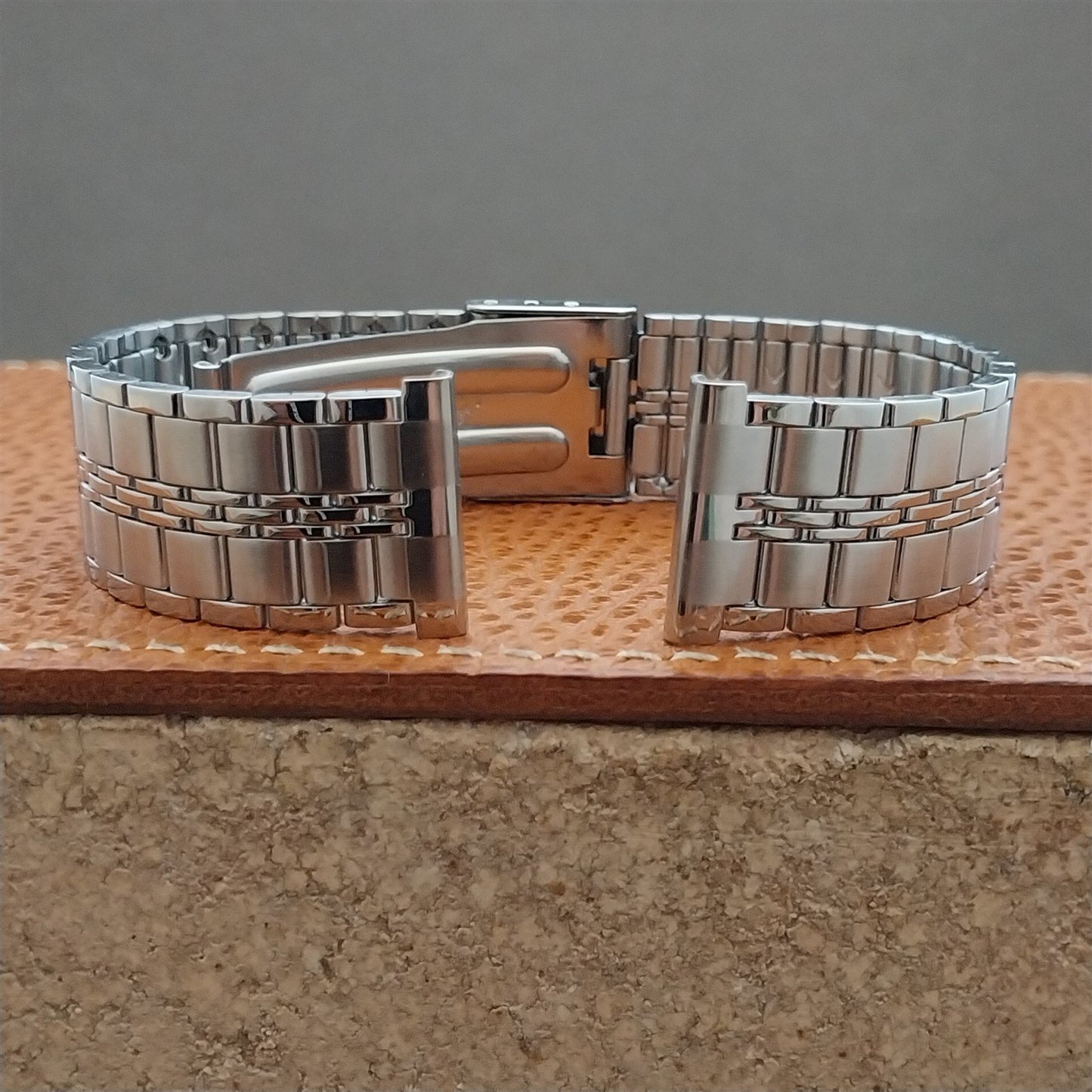 18mm 17mm Speidel Hirsch Stainless Steel Unused nos Vintage Watch Band