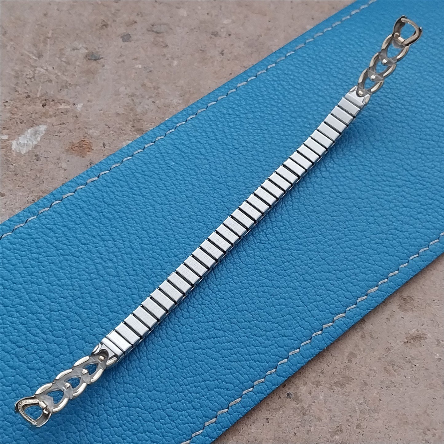Ladies Yellow Gold-Filled Speidel String of Hearts Cocktail Watch Band