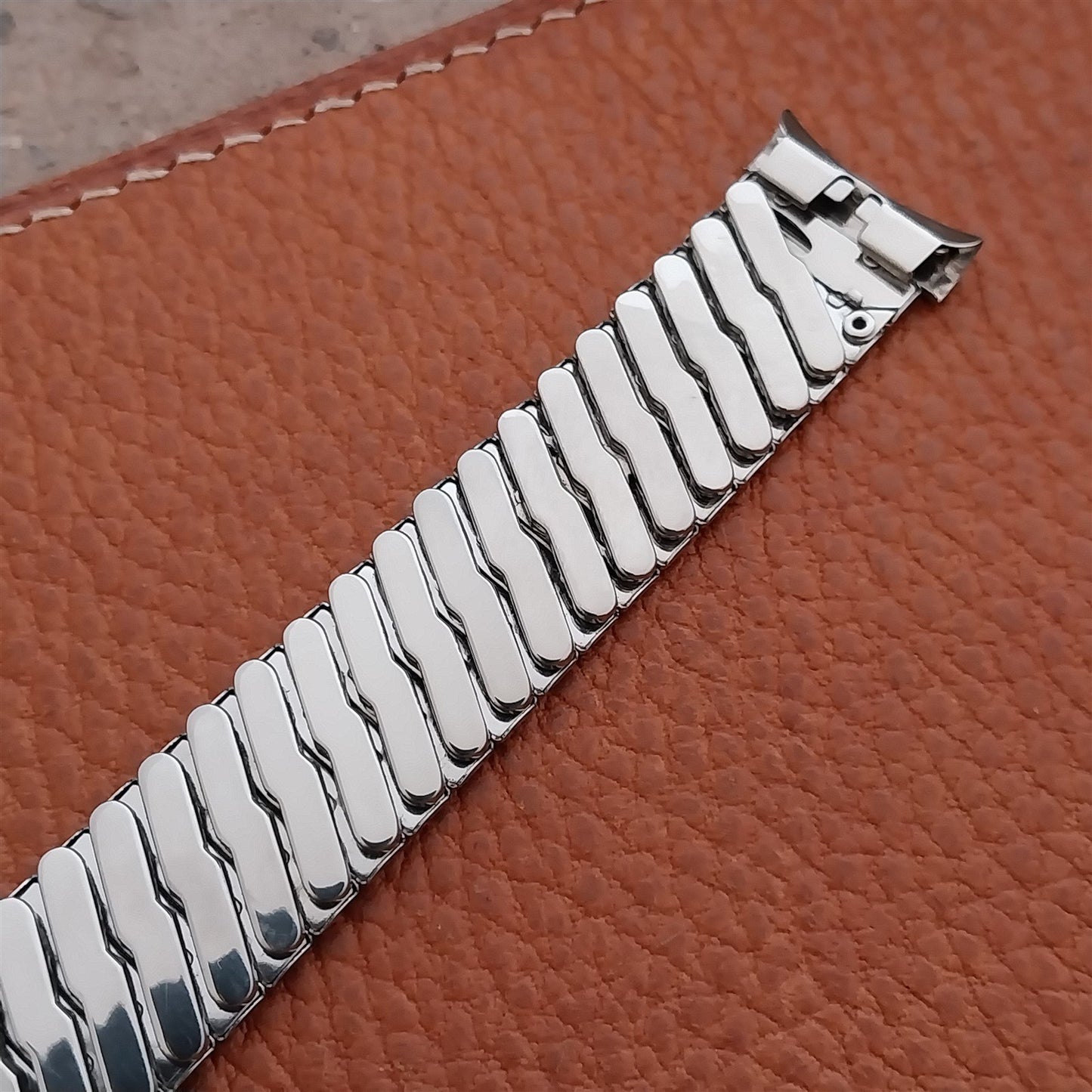 18mm 17mm Baldwin Stainless Steel Expansion nos 1960s Vintage Watch Band