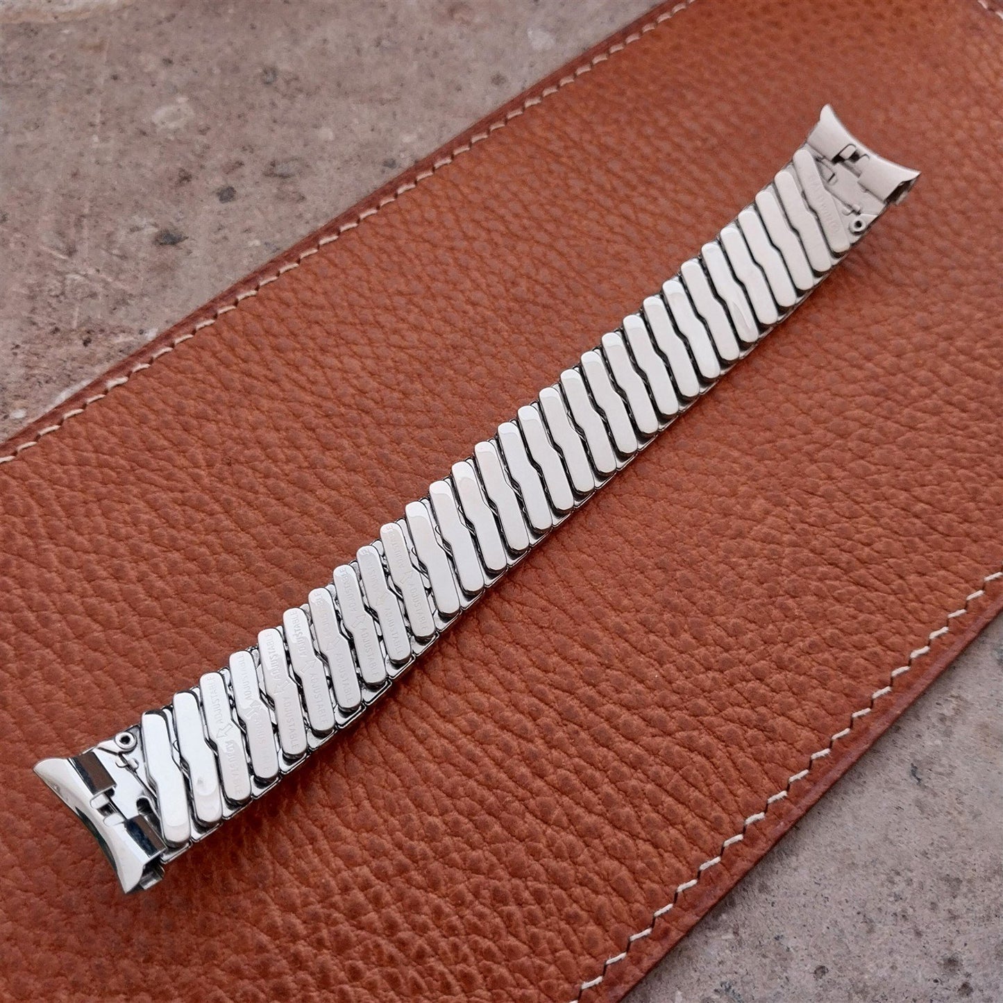Vintage 16mm 17mm 17.2m 60s Baldwin Stainless Classic Stretch Unused Watch Band