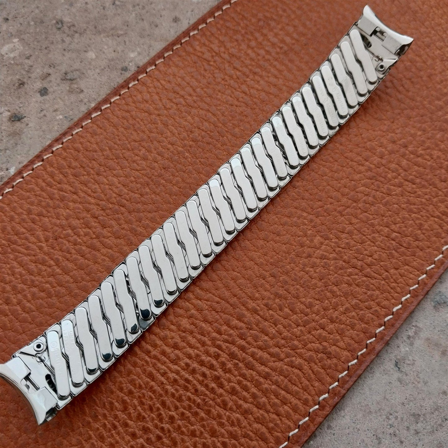 Vintage 17.2m 60s Baldwin Stainless Classic Stretch Unused Watch Band