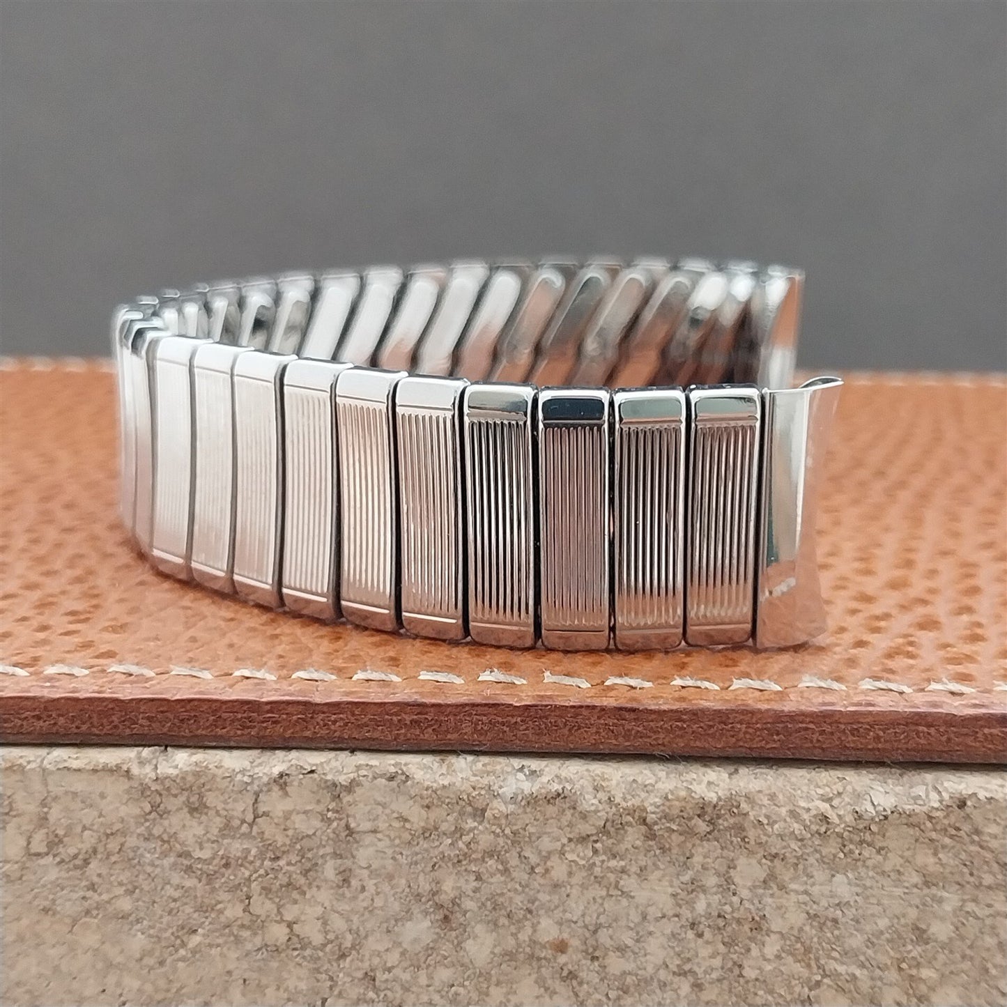 Vintage 17.2m 60s Baldwin Stainless Classic Stretch Unused Watch Band