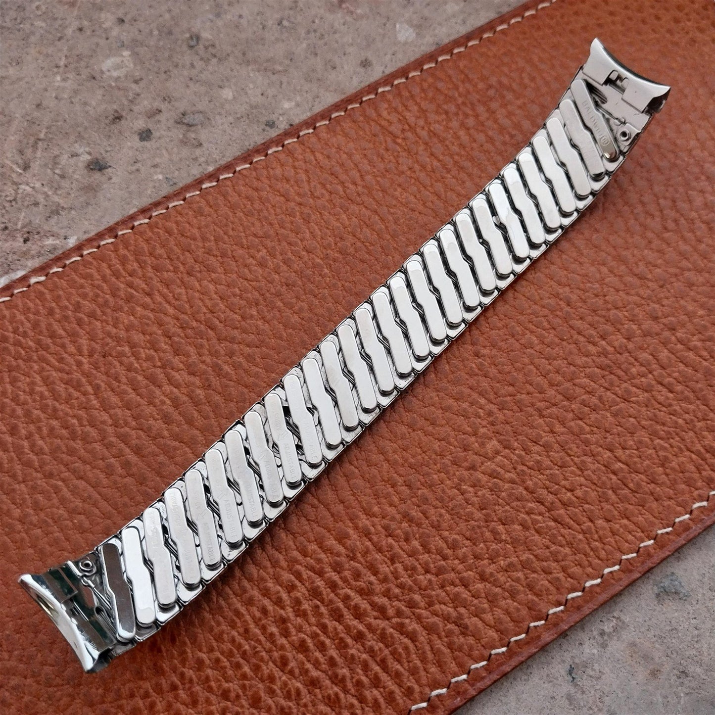 Vintage 17.2m 60s Baldwin Stainless Classic Stretch Unused Watch Band