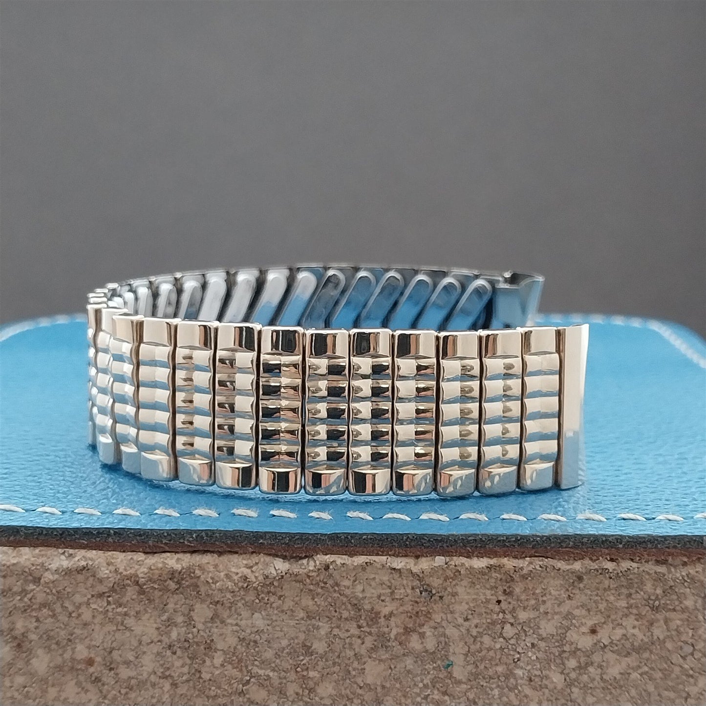 17.2mm 10k Gold-Filled Wide Baldwin USA nos 1960s Vintage Watch Band