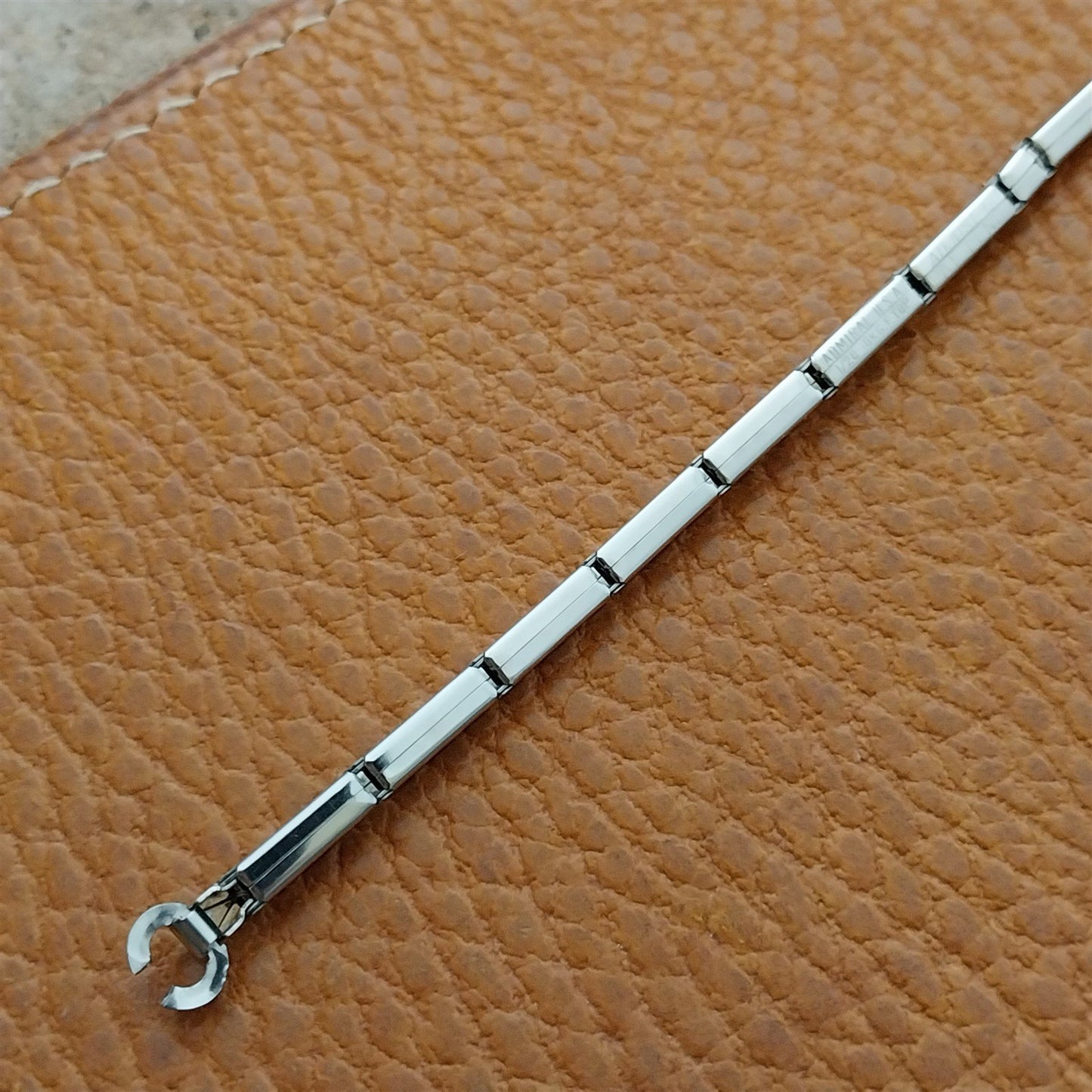 Ladies White Gold-Fill Stretch Admiral 1960s Unused Vintage Cocktail Watch Band