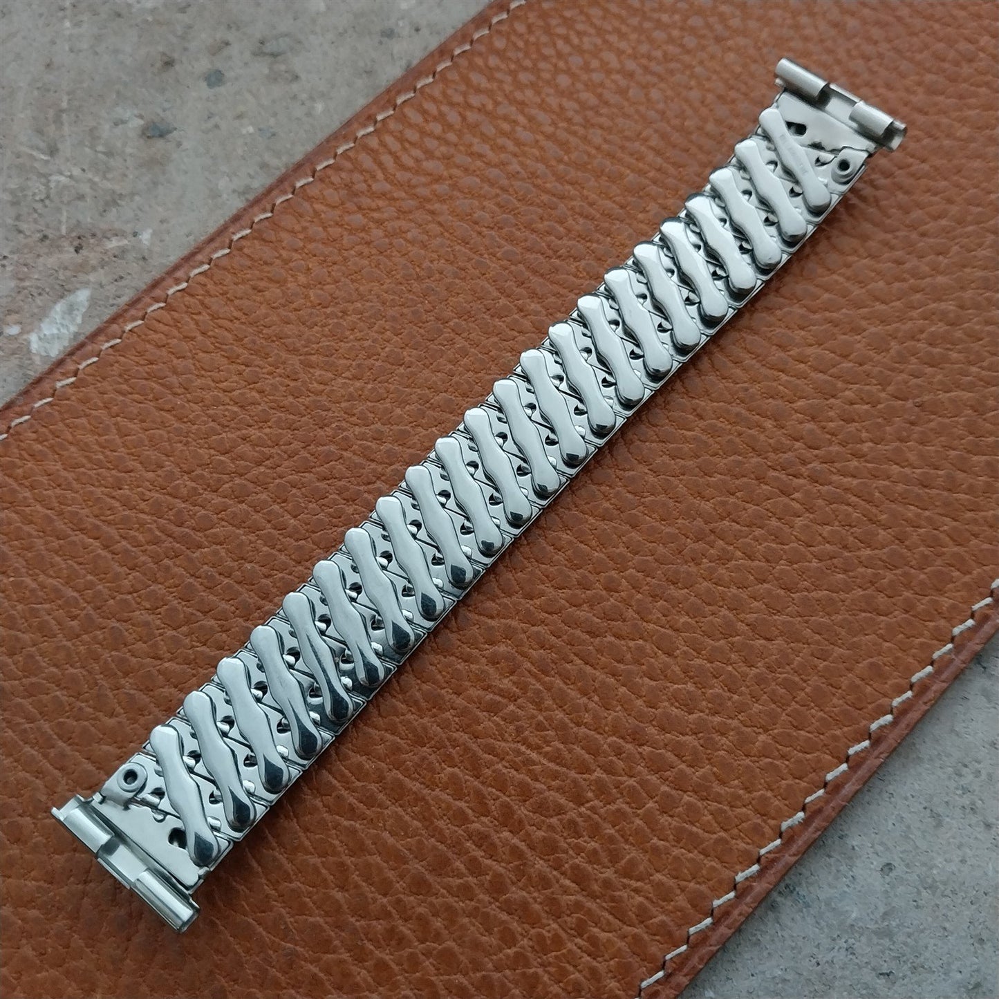 18mm 19mm 1950s Stainless Steel Expansion Bellavance nos Vintage Watch Band