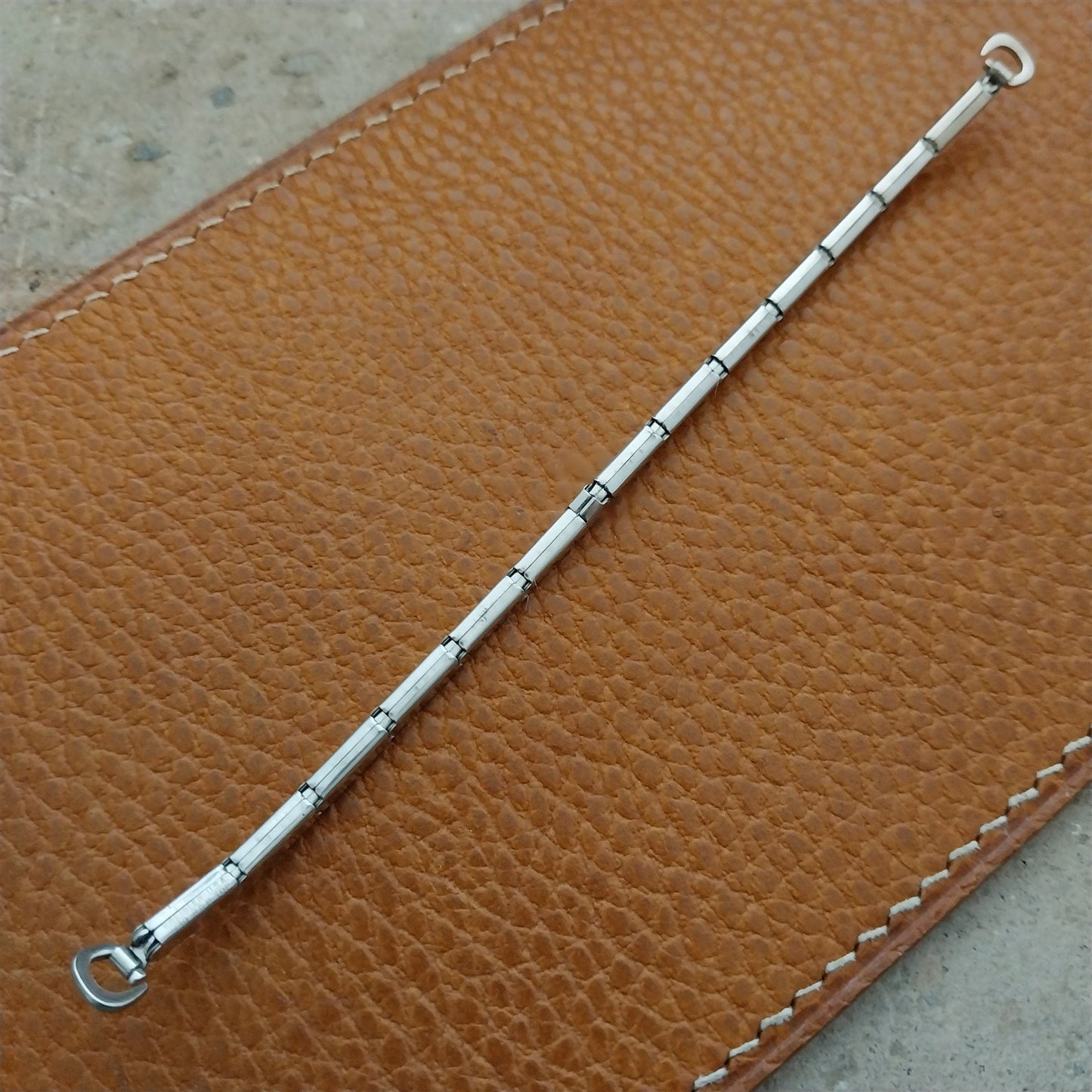 Vintage 1960s Kreisler White Gold Filled Ladies Unused Cocktail Watch Band