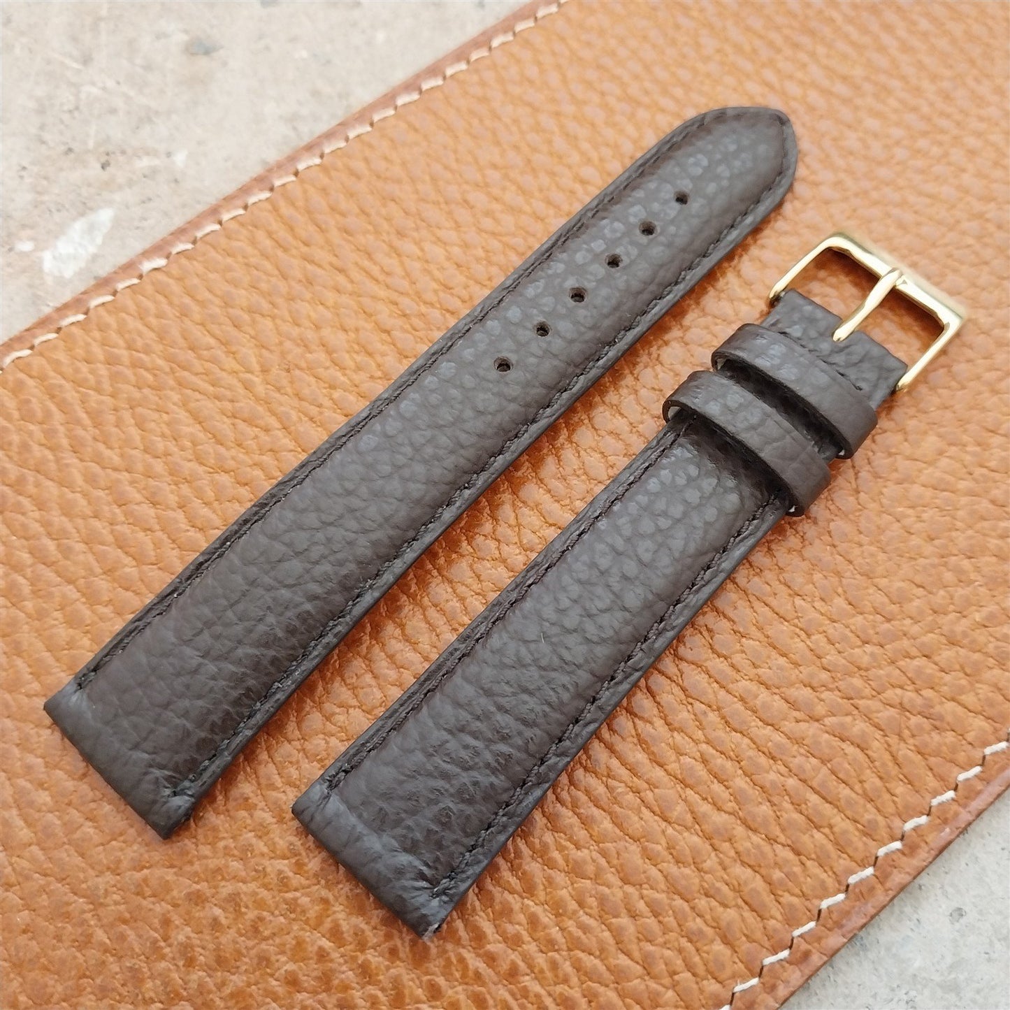 18mm Fleurus France Crushed Grain Calf Tapered 18/16 Watch Strap