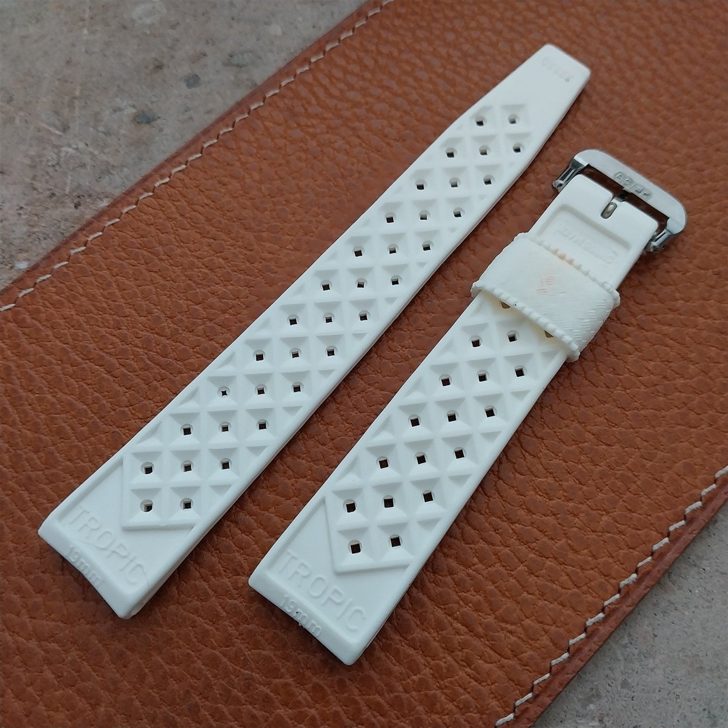 Vintage 19mm Swiss Tropic Straight End White Unused NOS 1970s Diver Watch Strap
