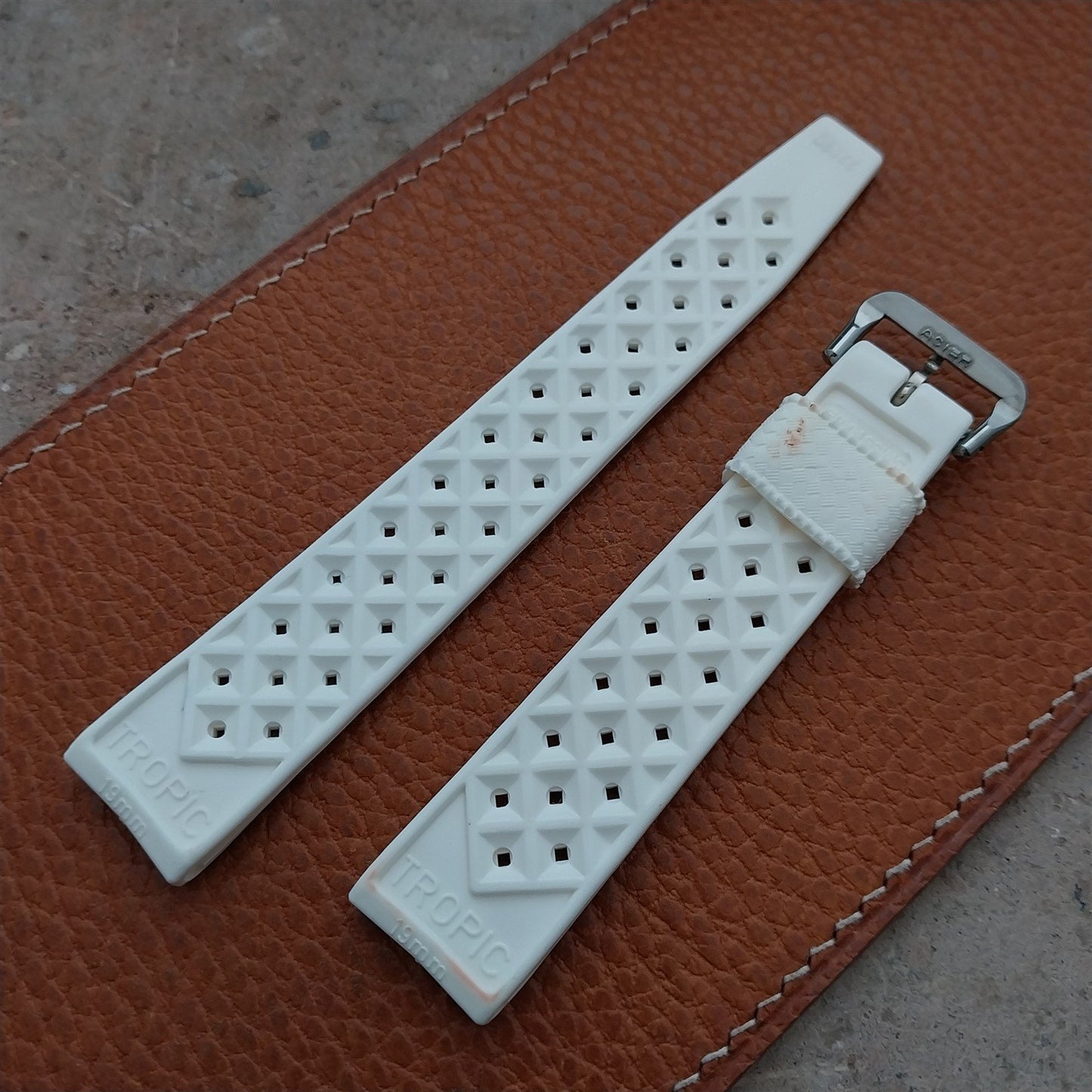 Vintage 19mm Swiss Tropic Straight End White Unused NOS 1970s Diver Watch Strap