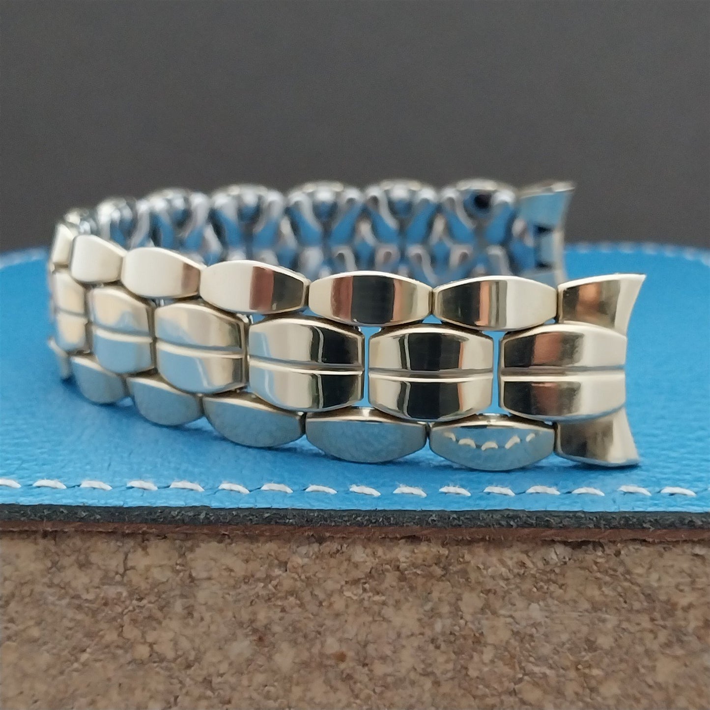 Vintage 17.2mm Gold-Filled Apex Unused Classic Stretch NOS 1950s Watch Band