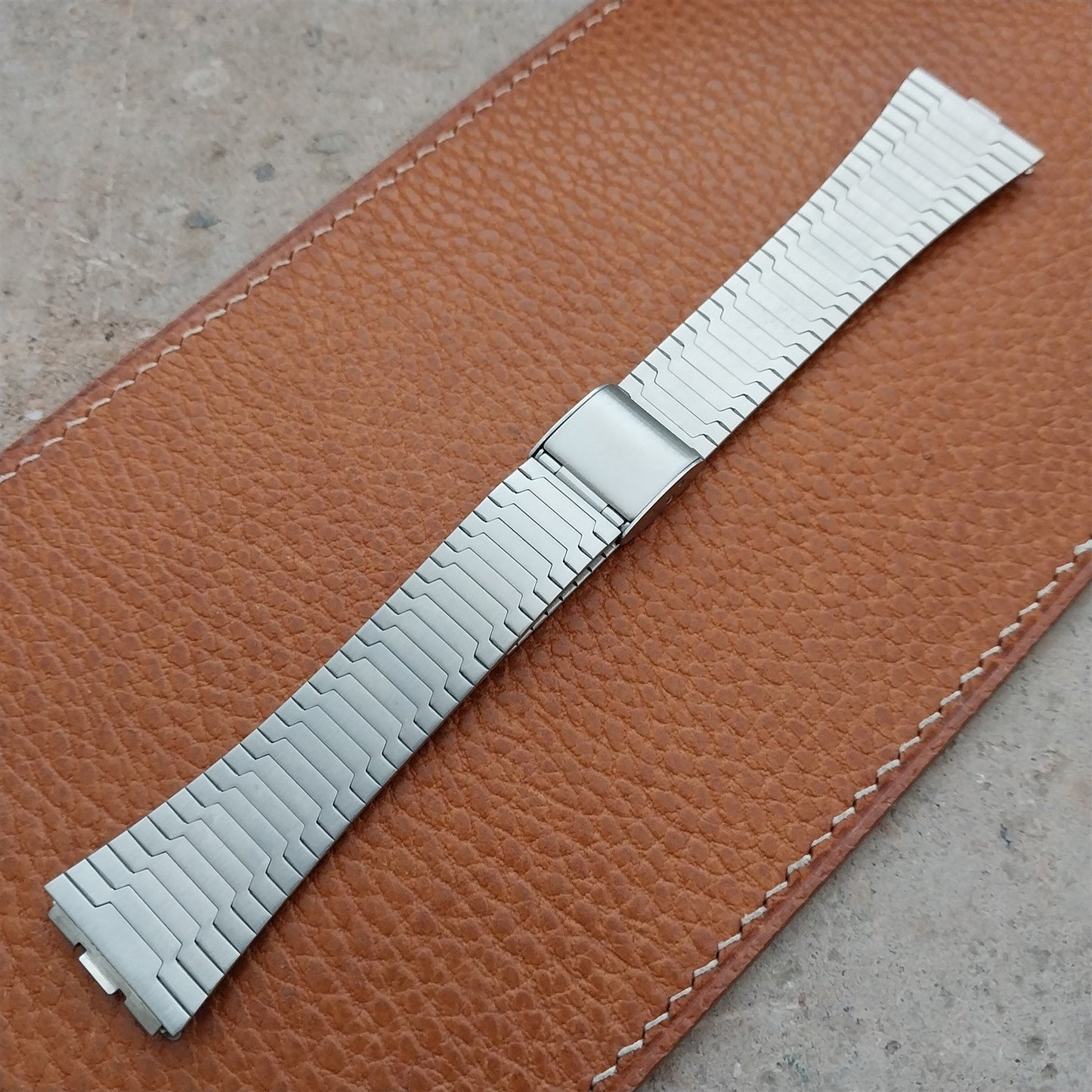18mm Stainless Steel Classic LED LCD nos Unused 1970s Vintage Watch Band