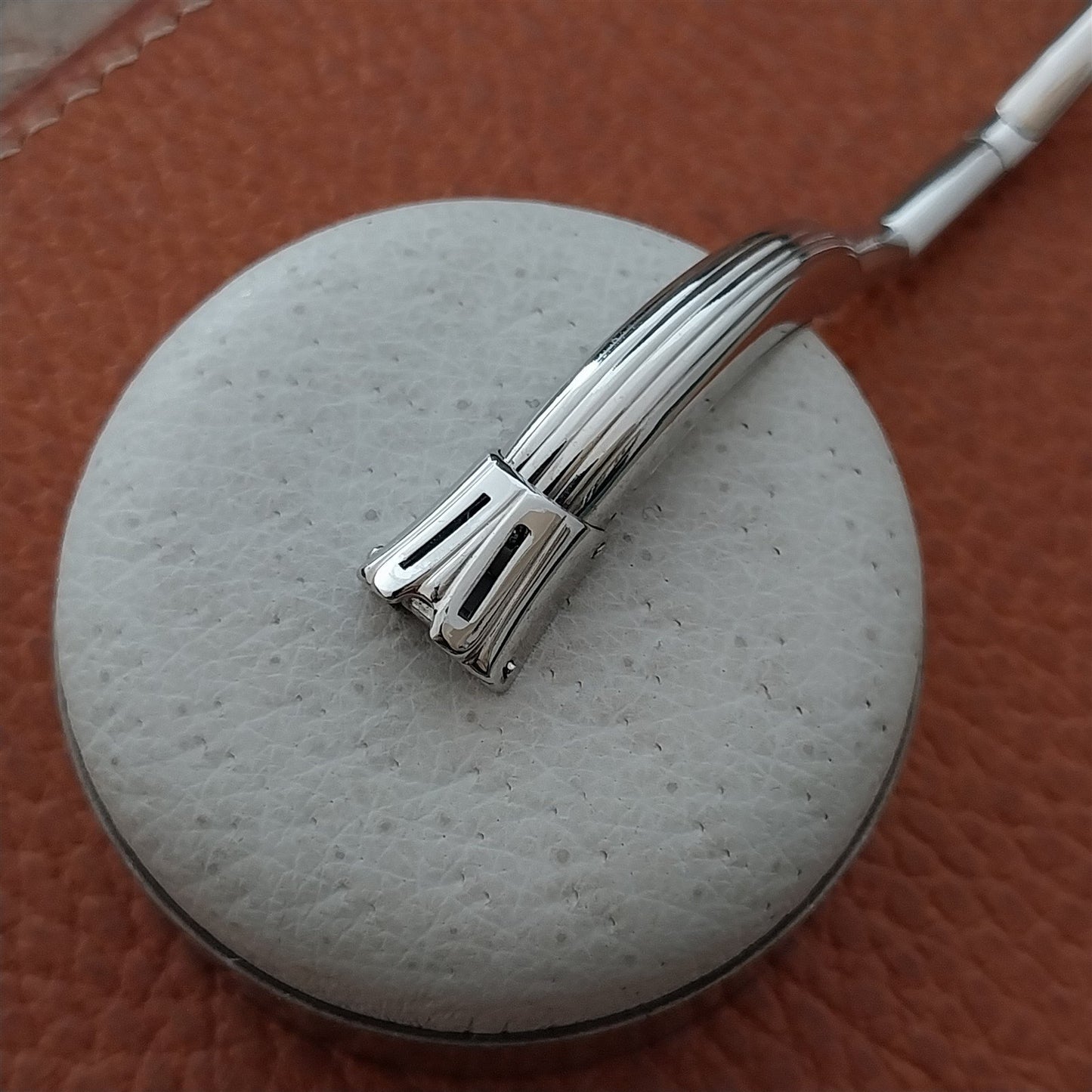 Kreisler White Gold-Filled MCM Ladies Unused 1960s Vintage Cocktail Watch Band