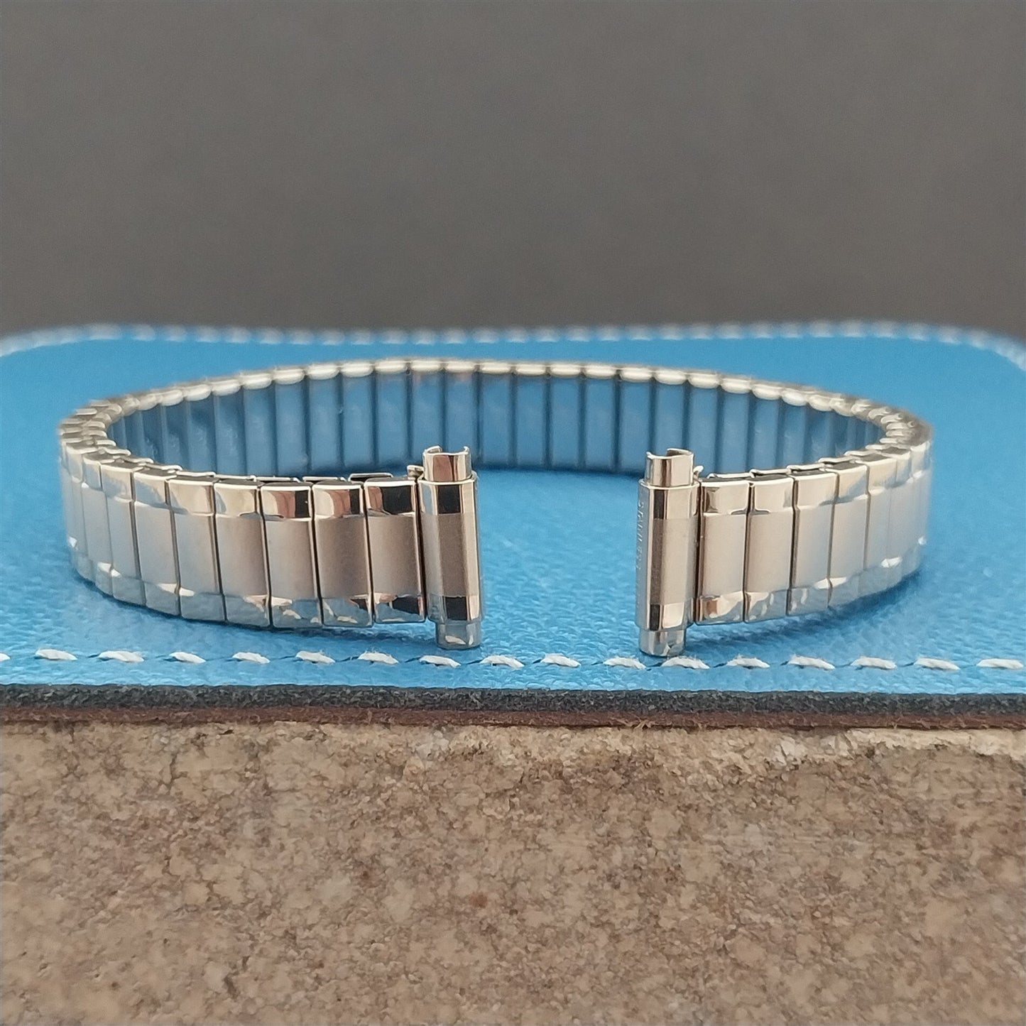 Speidel Hirsch Gold Tone 10mm 11mm 12mm Twistoflex Expansion Watch Band