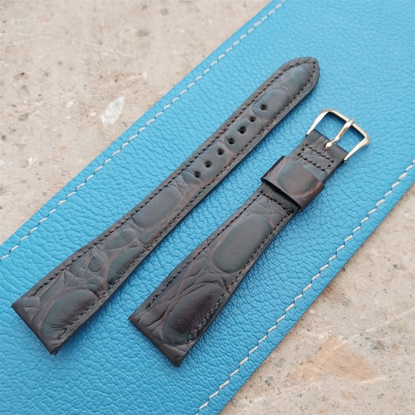 Hamilton 17.5mm Croc Grain Leather Vintage Watch Strap & Gold Logo Buckle