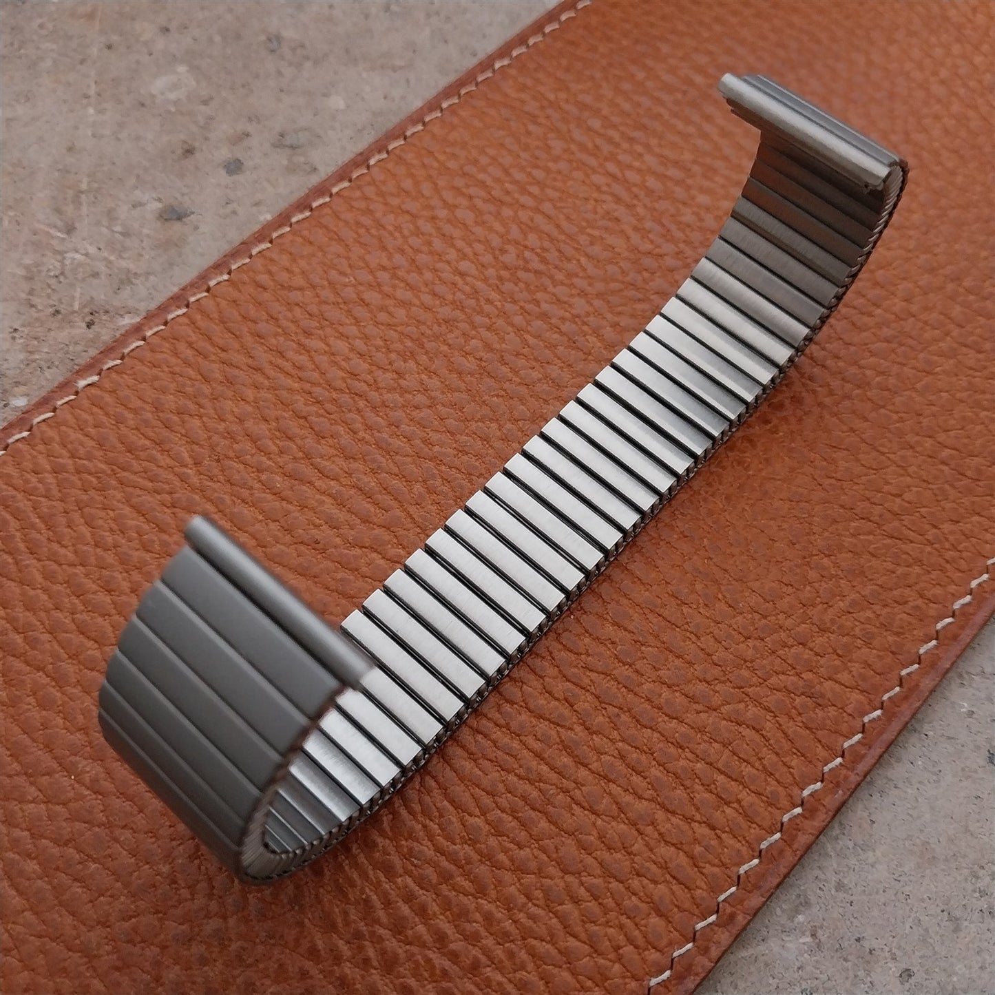 Eulit 20mm 19mm 18mm Titanium Eulit-Flex Stretch Expansion Watch Band