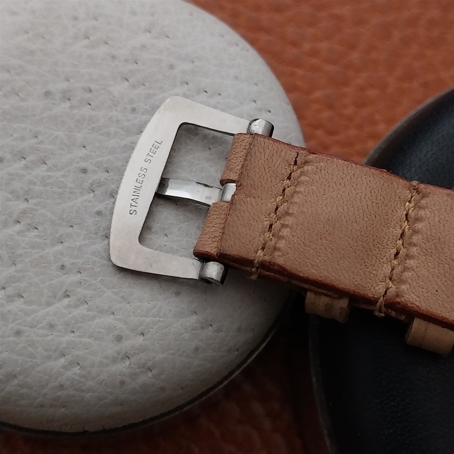 14mm Calf Leather Unused 1940s-1950s Vintage Watch Strap & Thumbnail Buckle