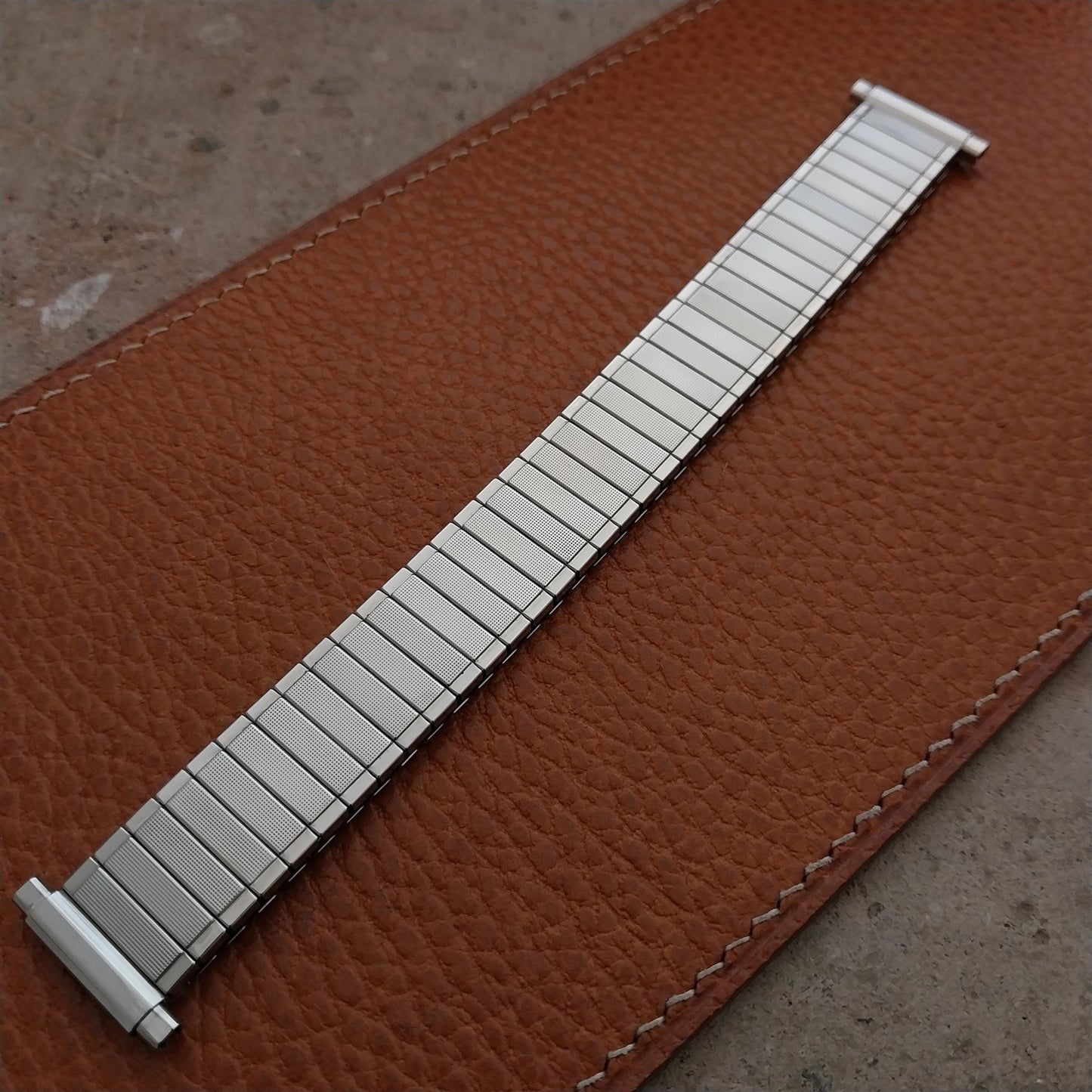 17mm 18mm 19mm Kreisler Flexon Stainless Steel Unused 1980s Watch Band