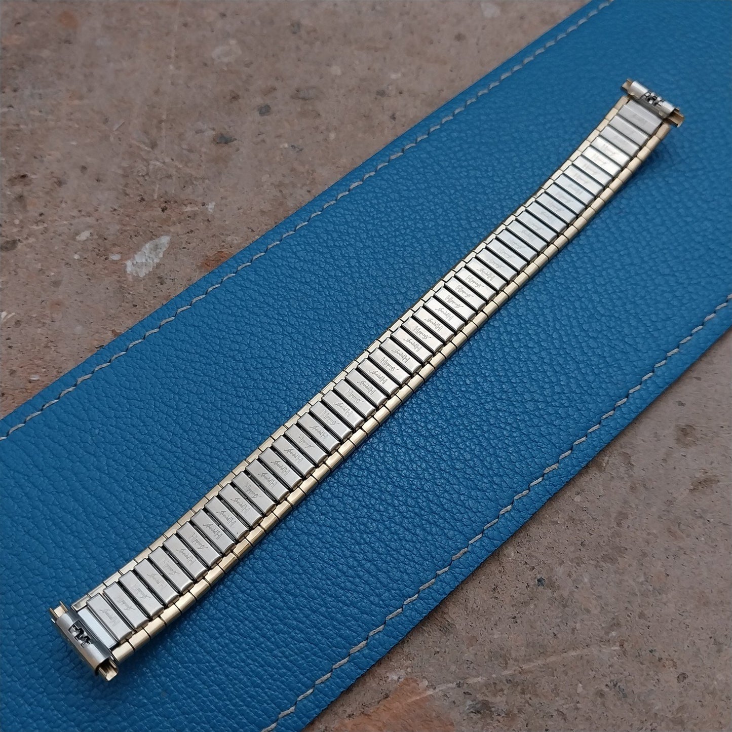 Vintage 11mm-14mm Ladies Speidel Gold Tone Unused Watch Band