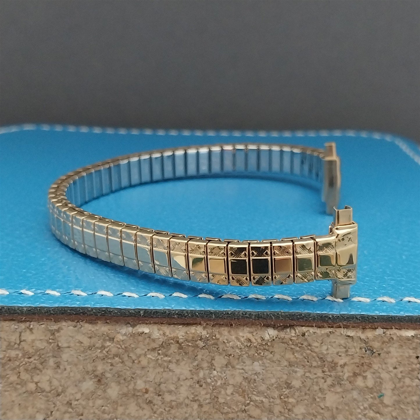 Vintage 11mm 12mm 14mm Ladies Speidel Gold Tone Unused Watch Band