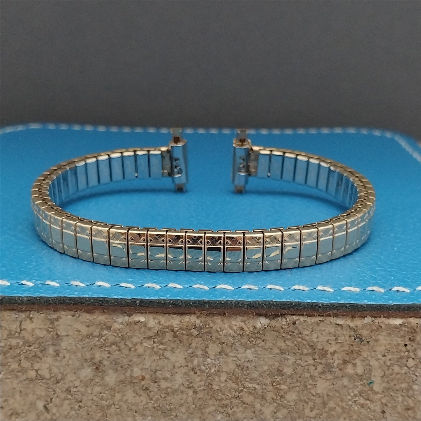 Vintage 11mm 12mm 14mm Ladies Speidel Gold Tone Unused Watch Band