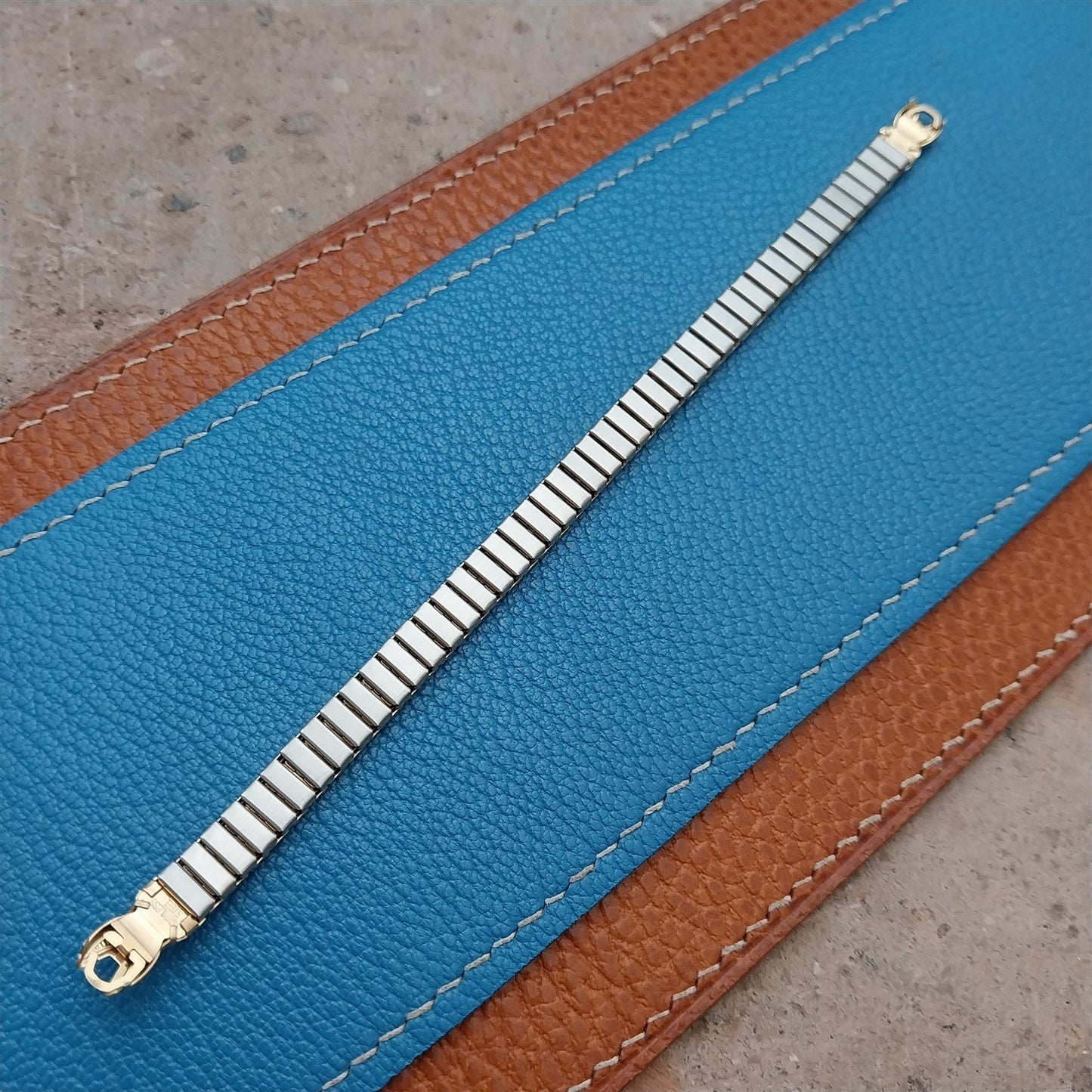 Ladies Stuller Gold-Tone Expansion Unused Cocktail Watch Band