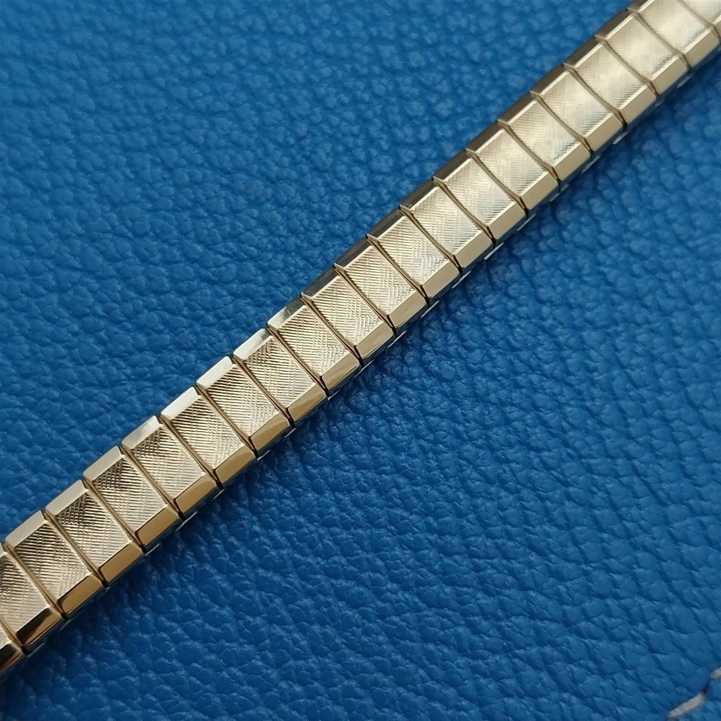 Vintage 10mm 12mm 13mm Ladies Speidel Gold Tone Unused Watch Band