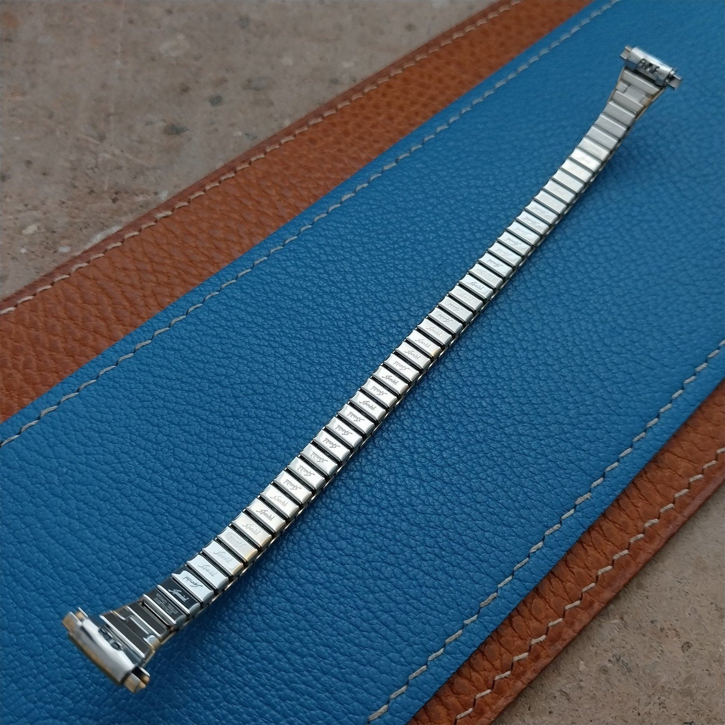Vintage 10mm 12mm 13mm Ladies Speidel Gold Tone Unused Watch Band