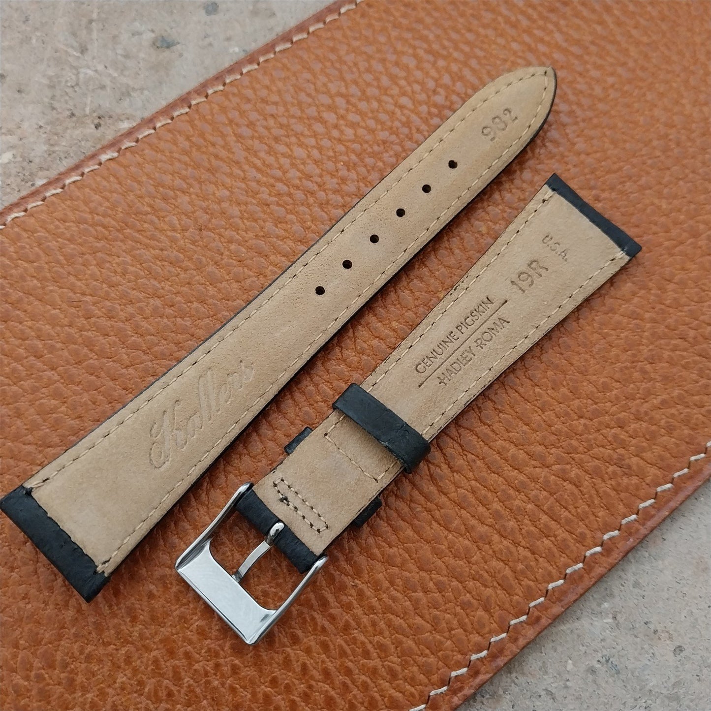 19mm Hadley Roma USA Tapered Padded Pigskin 19/14 Unused Watch Strap