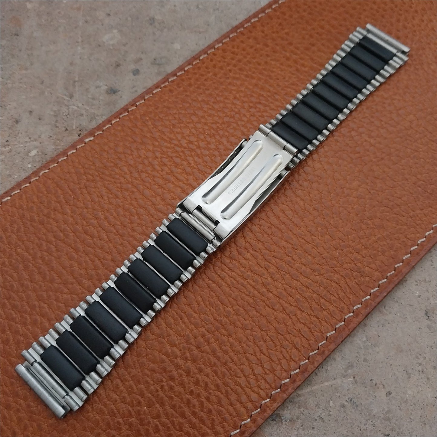 Black Stainless Steel 19mm Flared Unused nos Vintage Watch Band