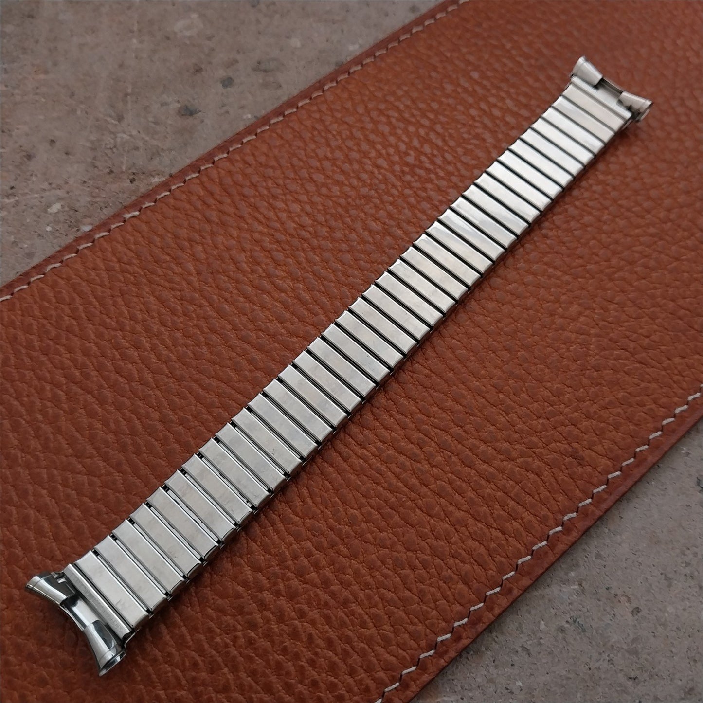 17mm 18mm 19mm Stainless Steel Long Expansion Speidel 1960s Vintage Watch Band