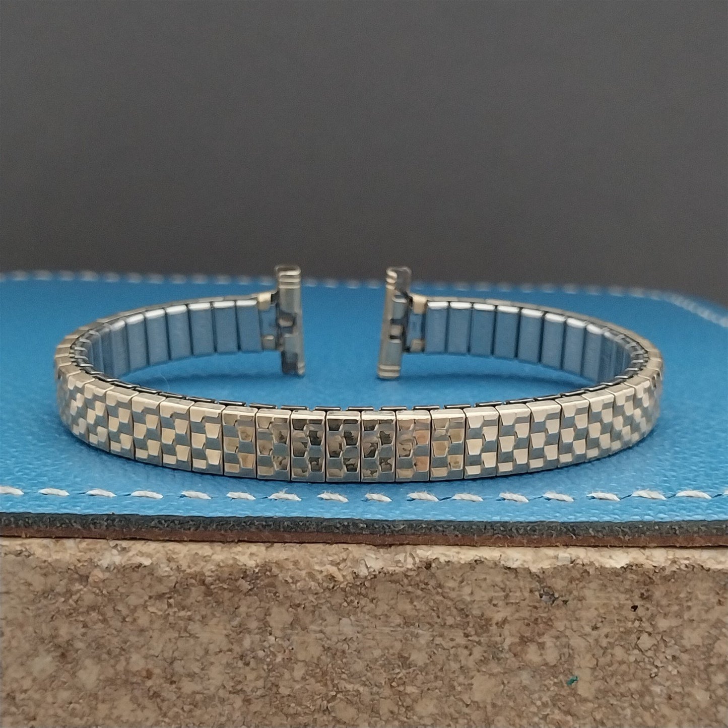 Vintage 10mm 11mm 12mm Ladies Speidel Gold Tone Unused Watch Band