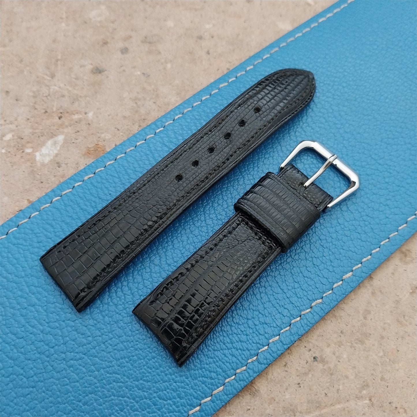 Vintage 18.5mm Town & Country Short Tapered Lizard 1970s Watch Strap