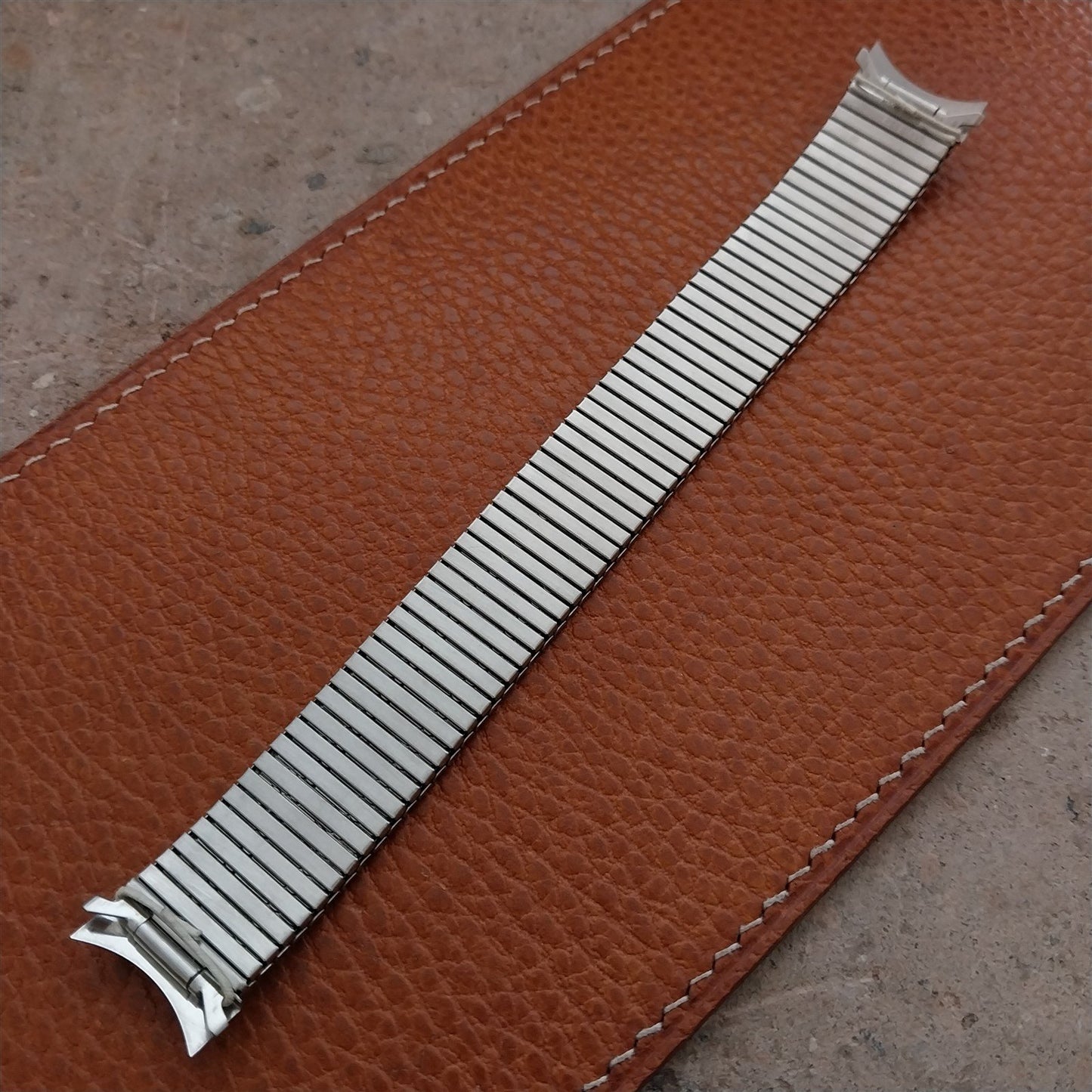 18mm Hadley Roma Stainless Steel Stretch Expansion NOS Watch Band