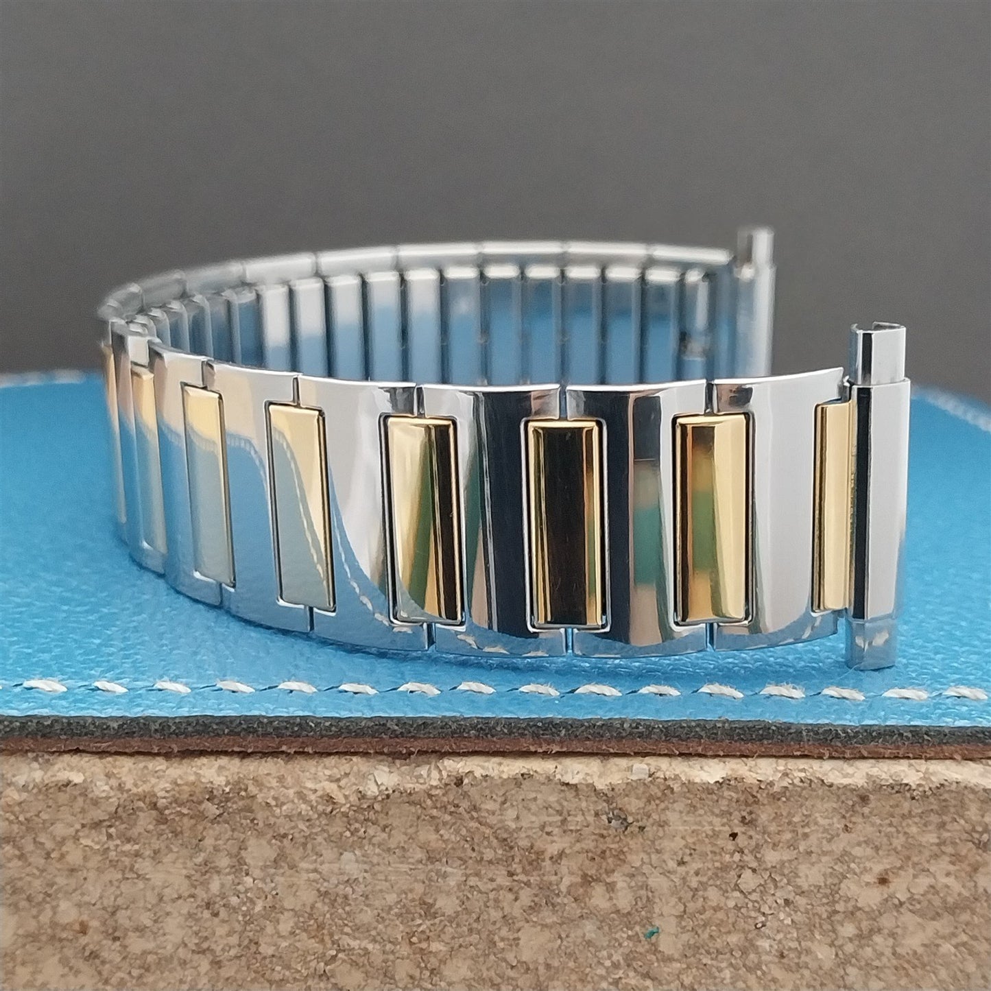 17mm 18mm 20mm Hadley Roma Stainless Steel & Gold-Tone Expansion Watch Band