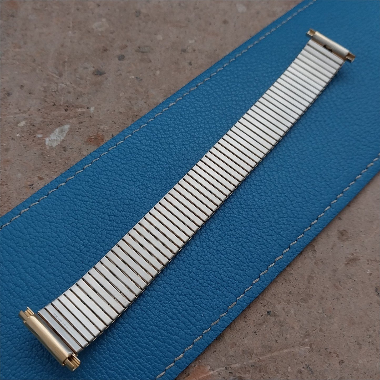 17mm 18mm 20mm Hadley Roma Gold-Tone Expansion Watch Band