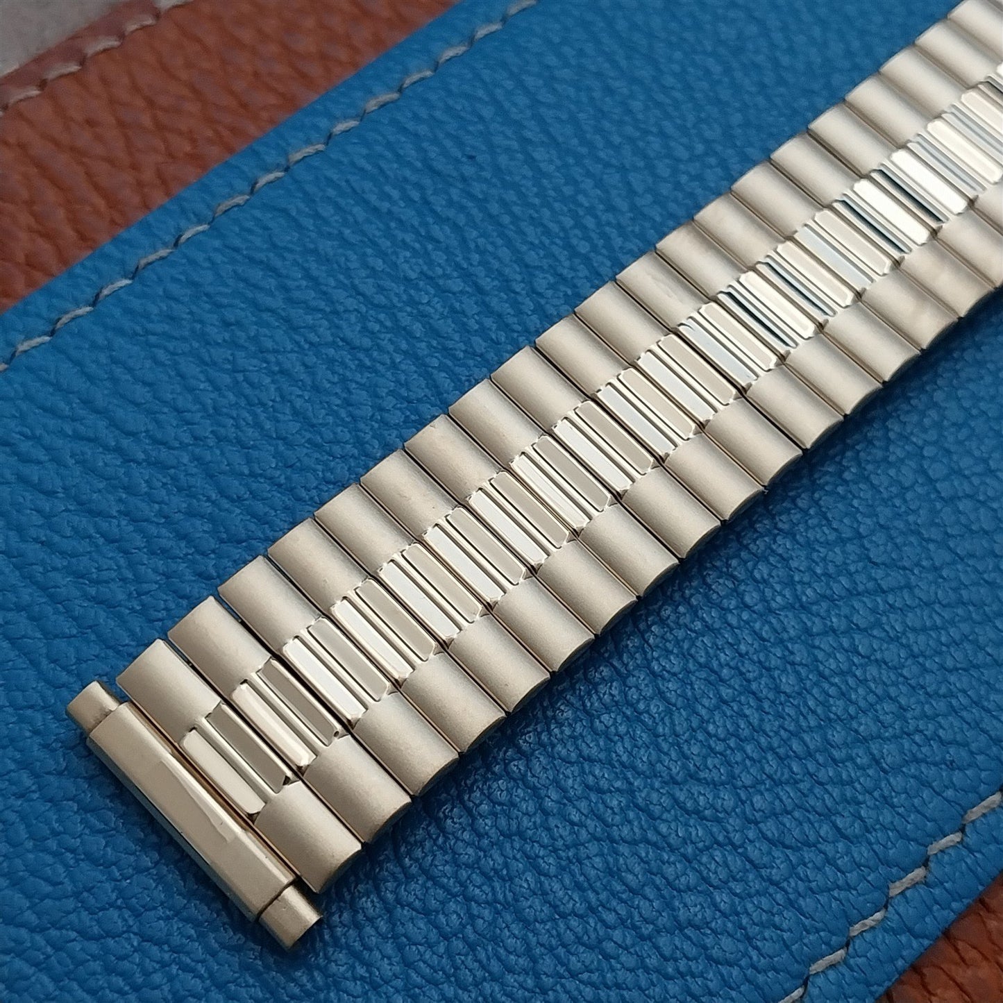 16mm 18mm 20mm Kreisler Gold-Tone Expansion Unused Vintage Watch Band