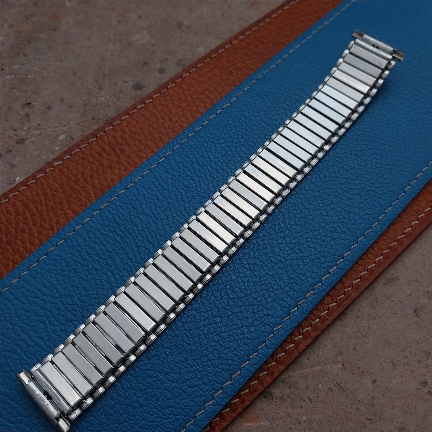 16mm 18mm 20mm Kreisler Gold-Tone Expansion Unused Vintage Watch Band