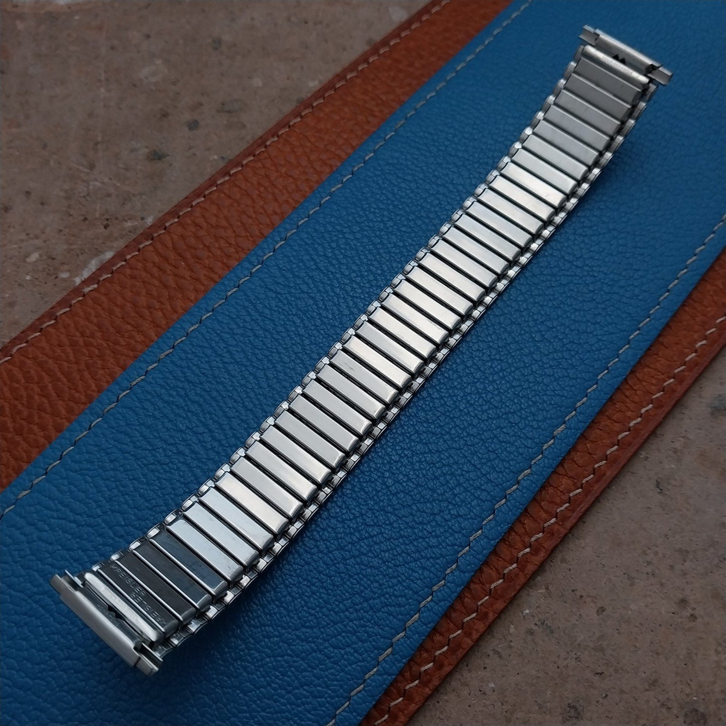16mm 18mm 20mm Kreisler Stainless & Gold-Tone Expansion Unused Watch Band