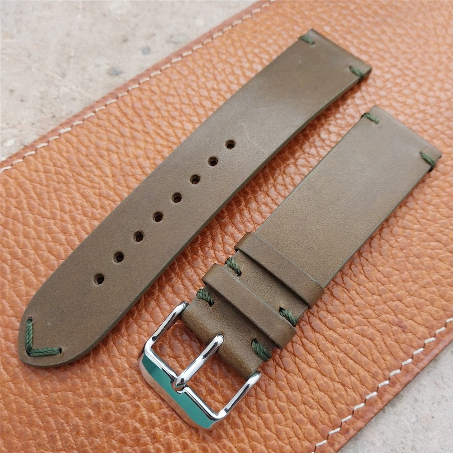 22mm Fleurus France Green Leather 2-Stitch Vintage Style Watch Strap