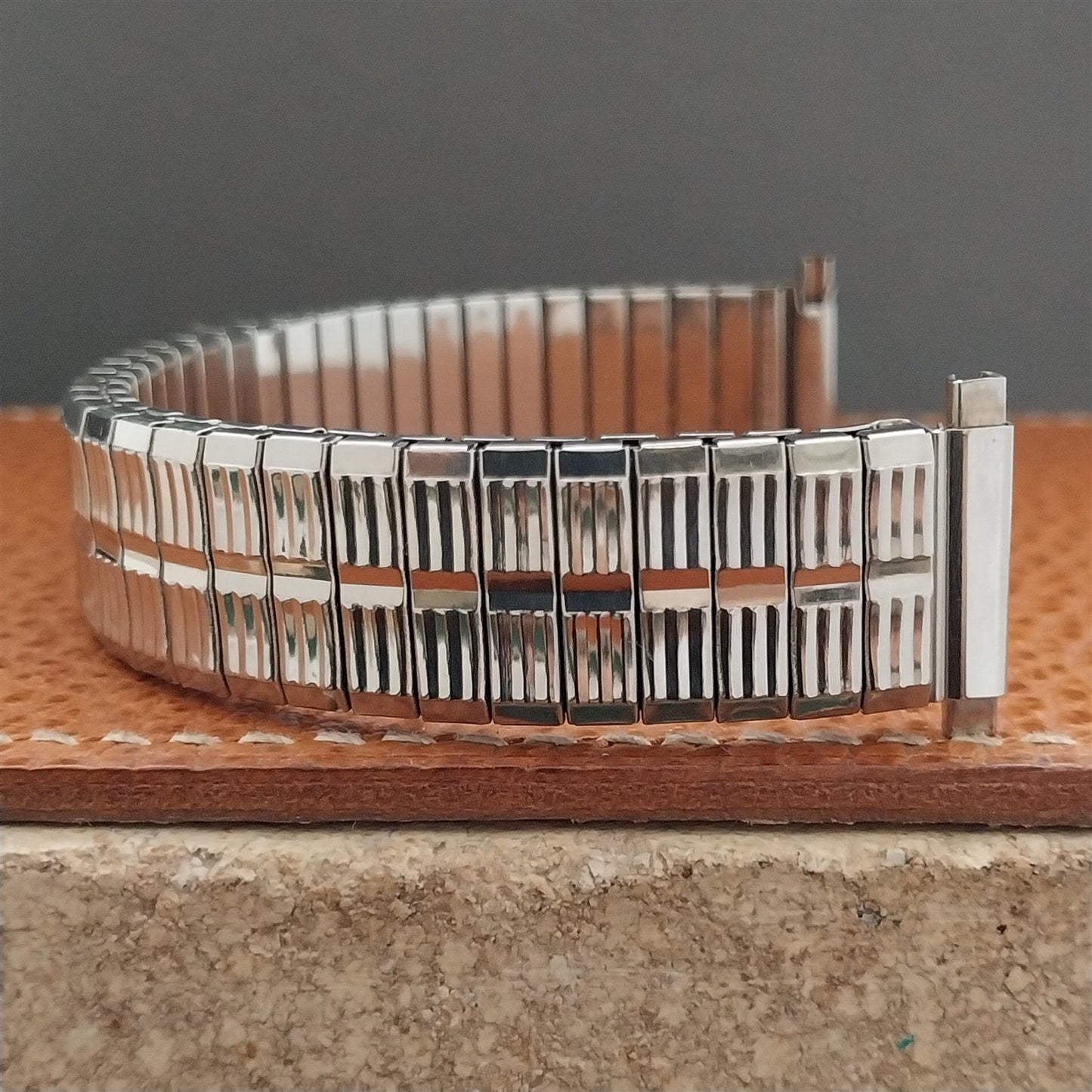 16mm 18mm 20mm BearFlex Stainless Steel Stretch Unused 1970s Vintage Watch Band
