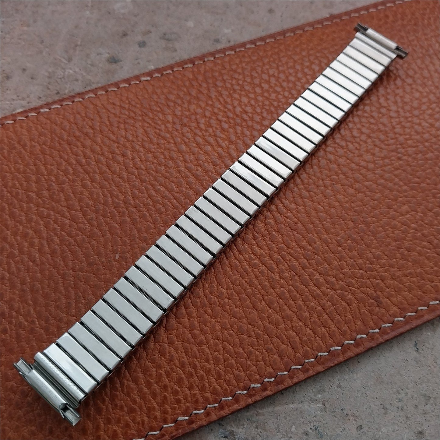 16mm 18mm 20mm BearFlex Stainless Steel Stretch Unused 1970s Vintage Watch Band