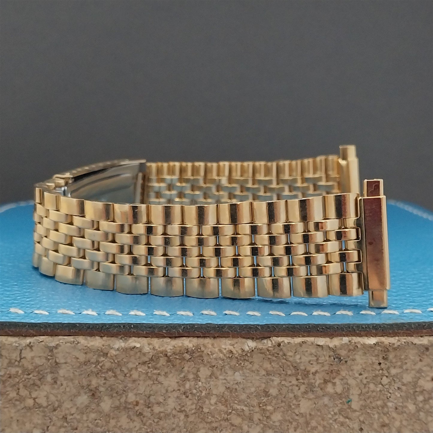 17mm 18mm 19mm 20mm Gold-Tone Beads of Rice 1970s Vintage Watch Band